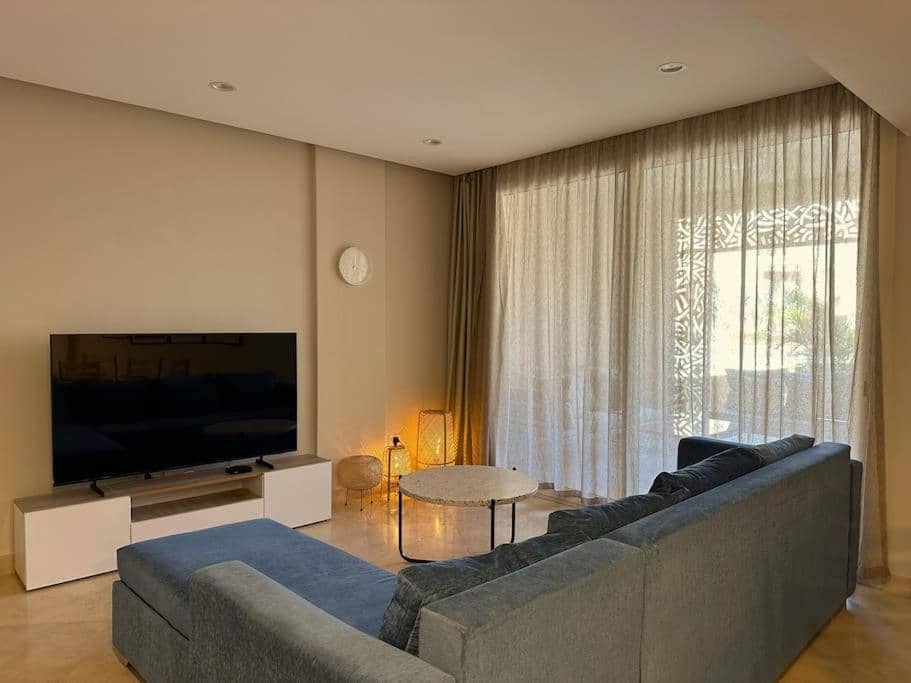 Chic 3BR Ground Free Beach & Pool access at Mangroovy — 2