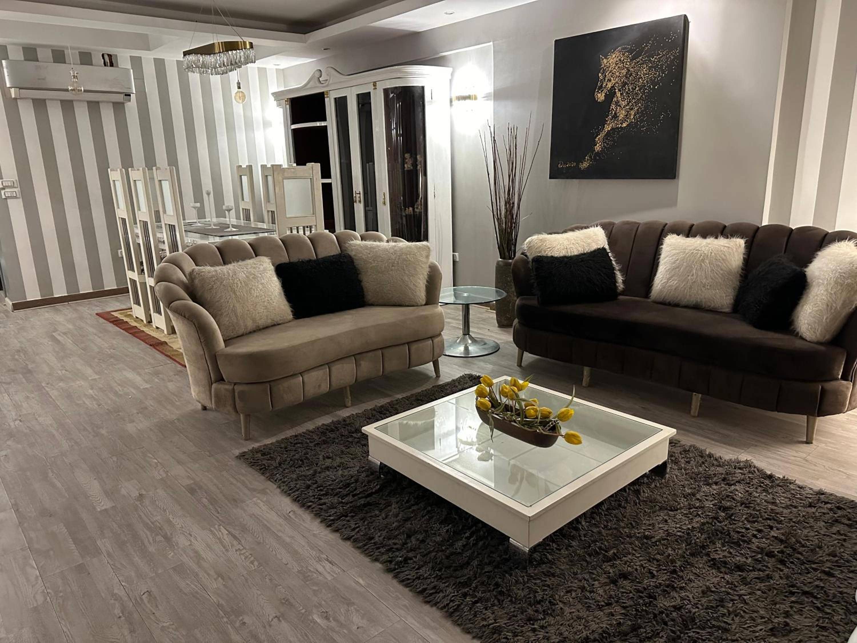 Luxury apartment close to shopping — 5