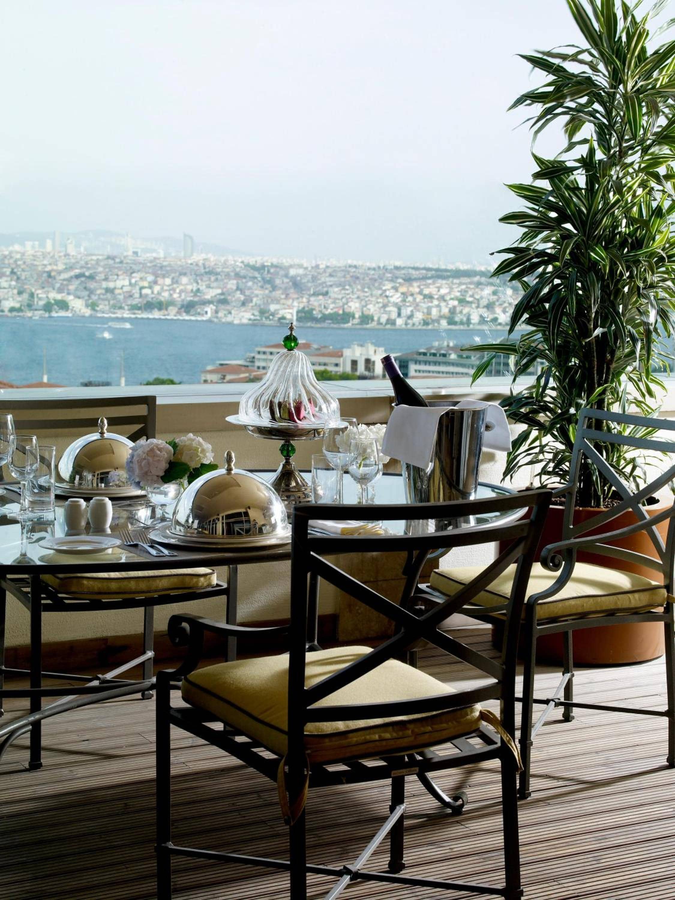 Divan Istanbul — 2