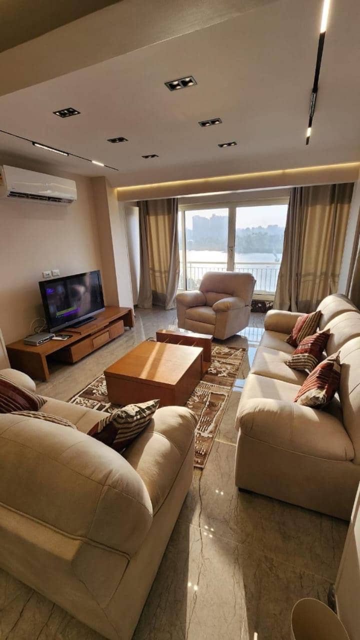 Maadi nile view