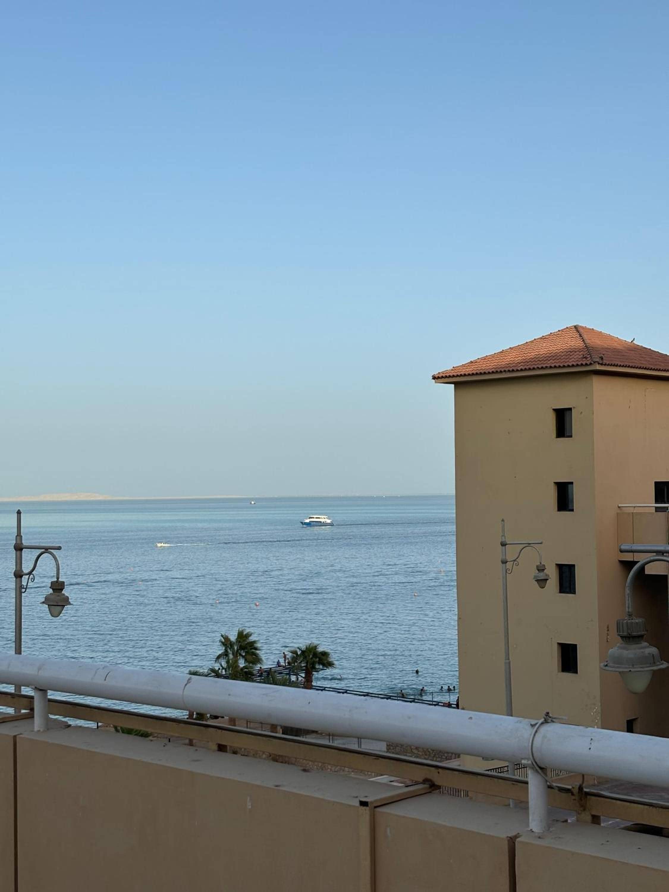Central Hurghada with Private Beach & Resort Pools