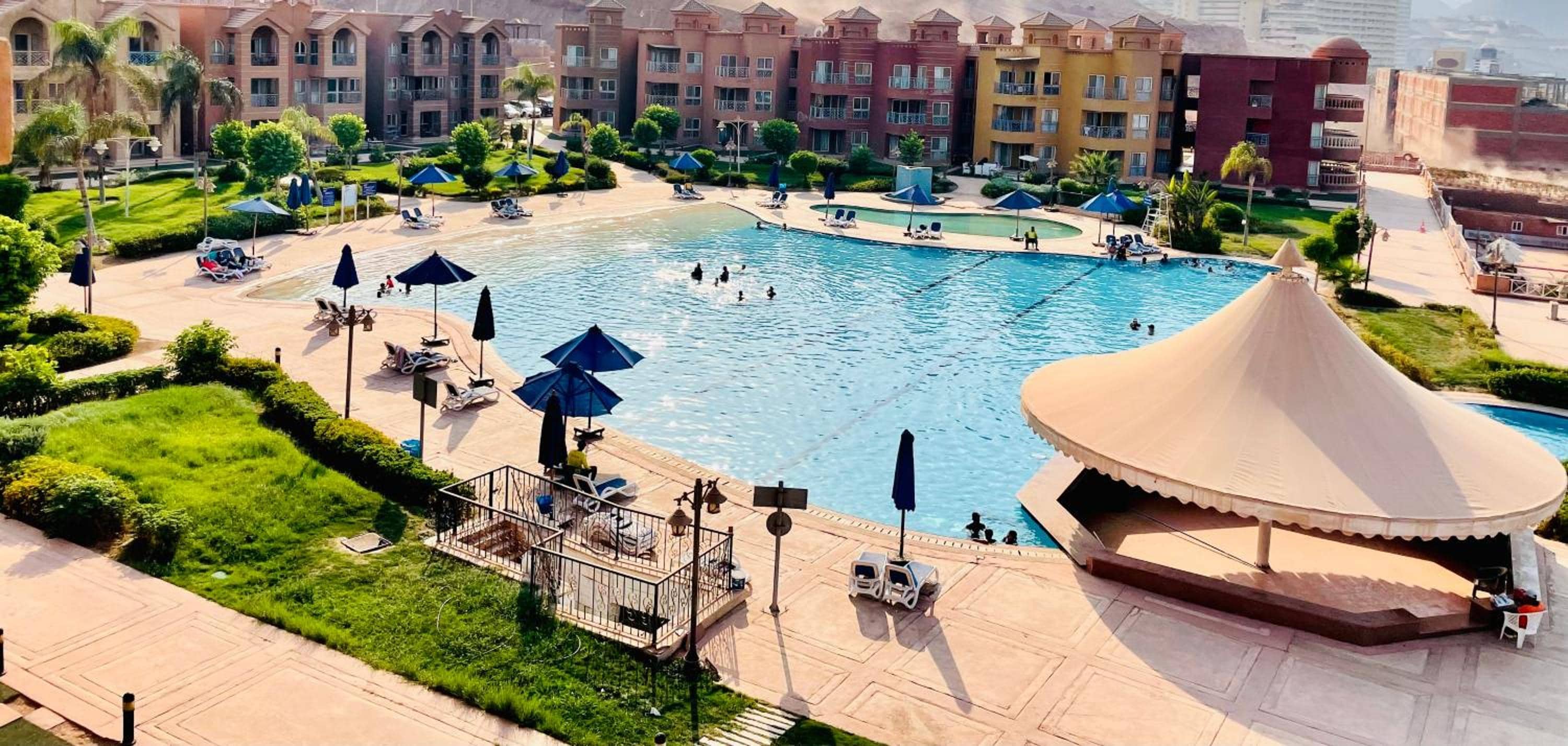 Porto-Sokhna-Water-Front-For-Familis