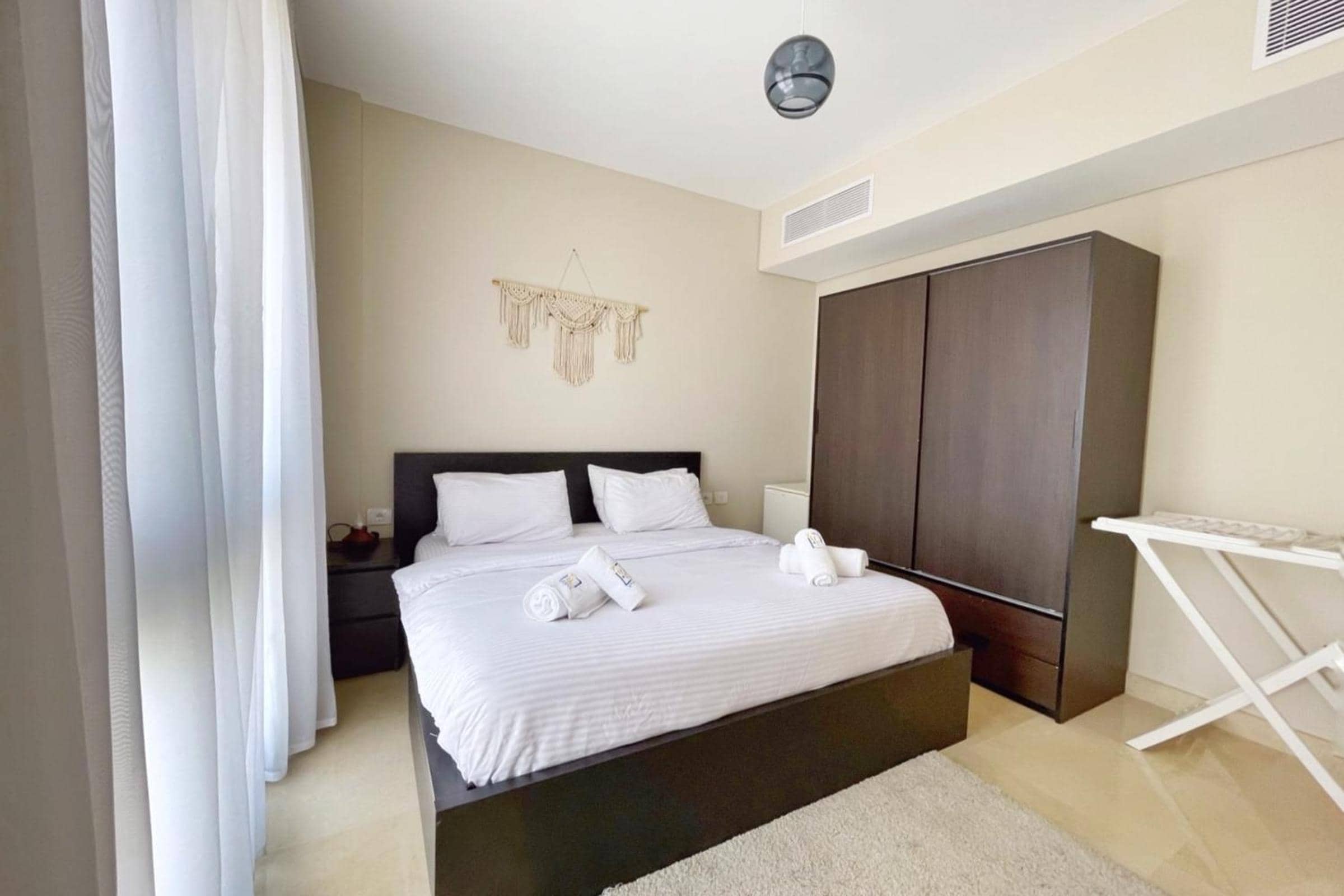 Minimal & Mere 1 BDR Mangroovy Free Beach & Pool — 4