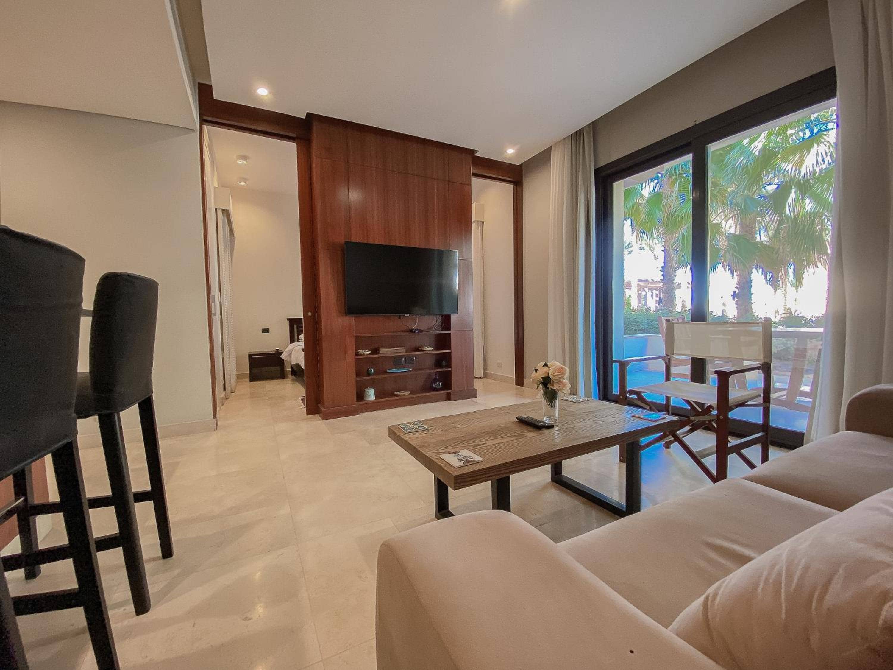Modern 1 Bedroom Apartment in Ancient Sands — 3