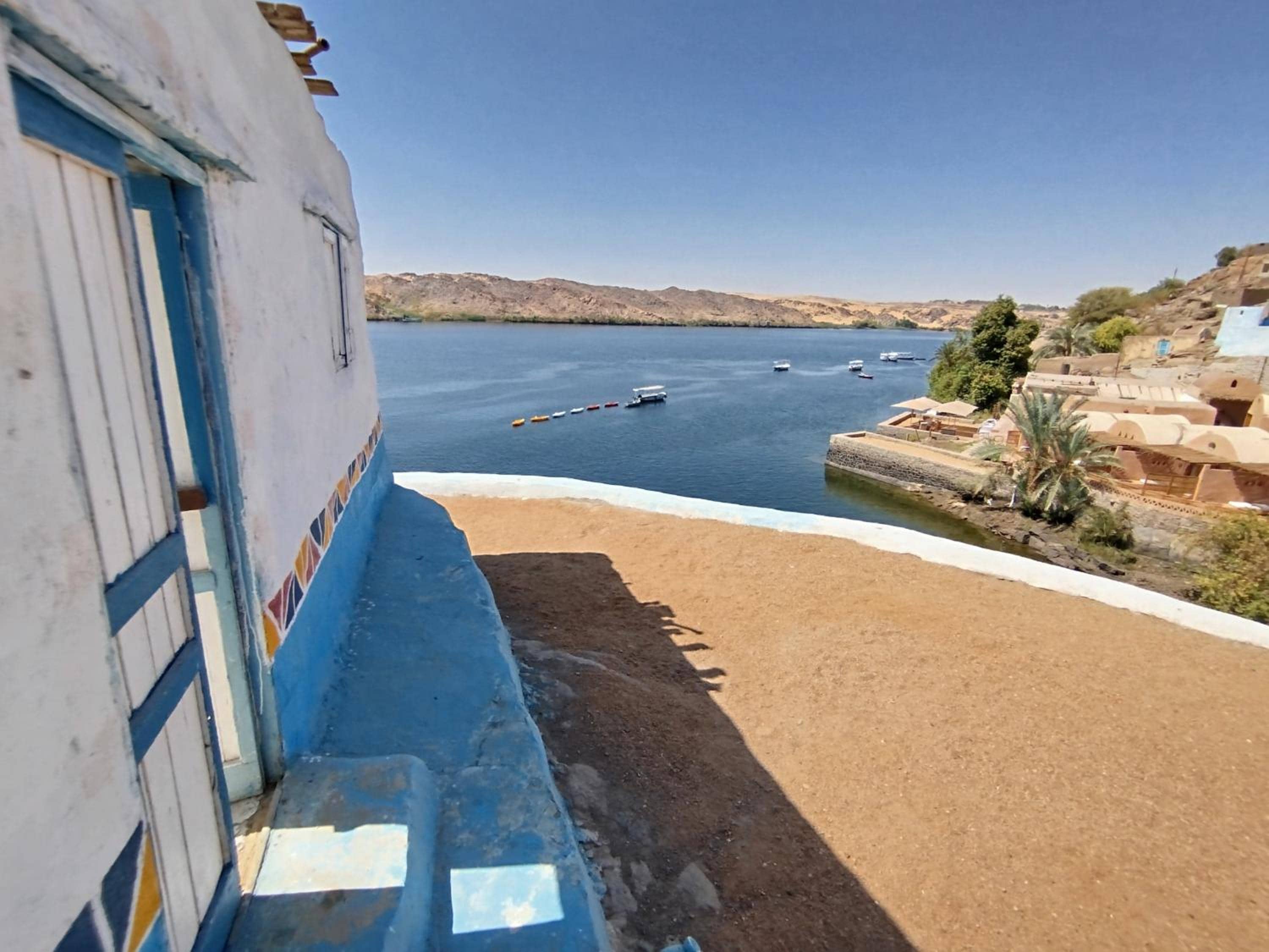 Humble Nubia — 2