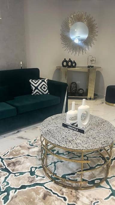 Roxy Square Apartment — 3