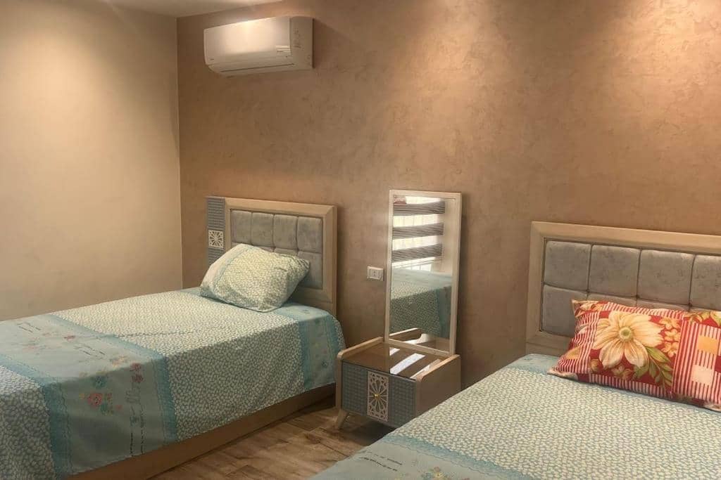 Roxy Square Apartment — 5