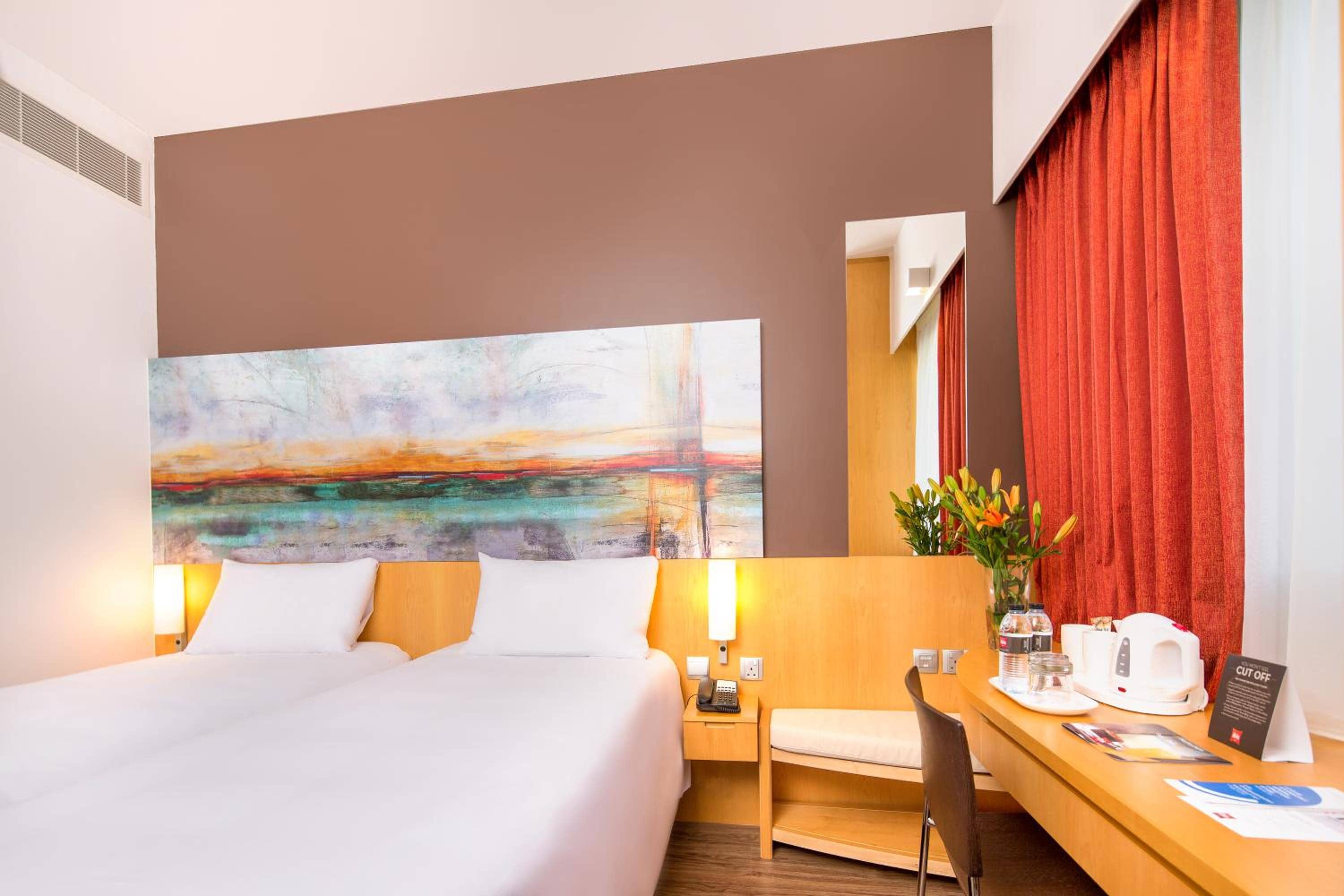 ibis Dubai One Central — 5
