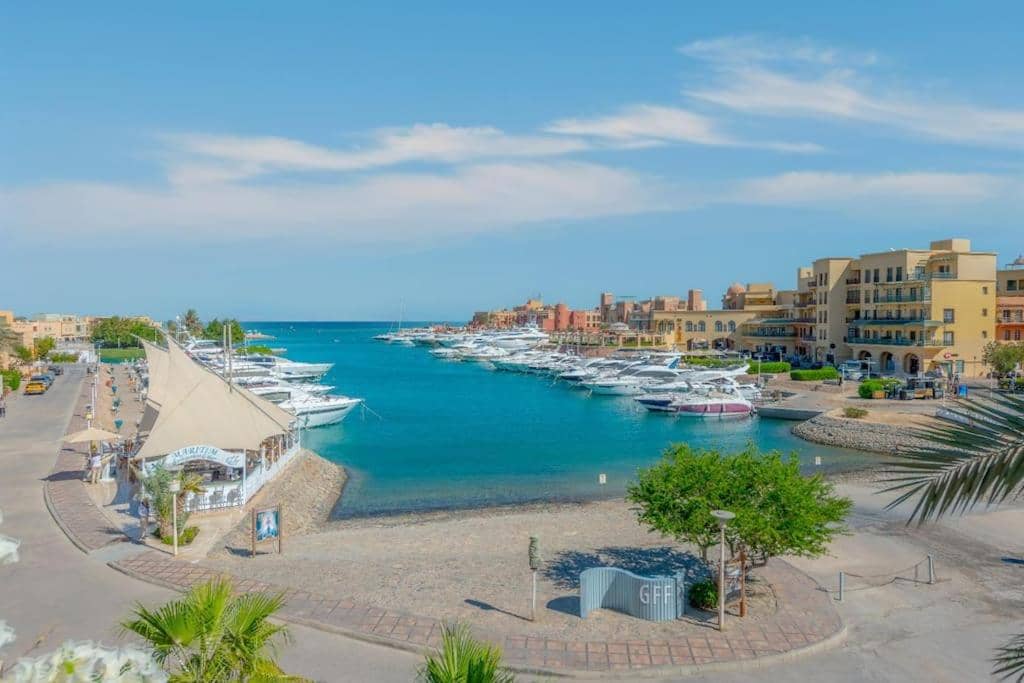 Luxury apartment on the Marina — 4