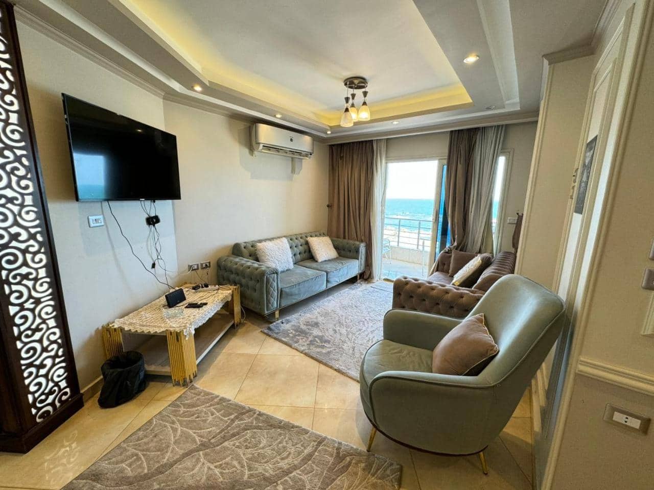 Wonderful 3 Bedrooms Apartment For Rent In Miami Alexandria Direct On Sea — 2