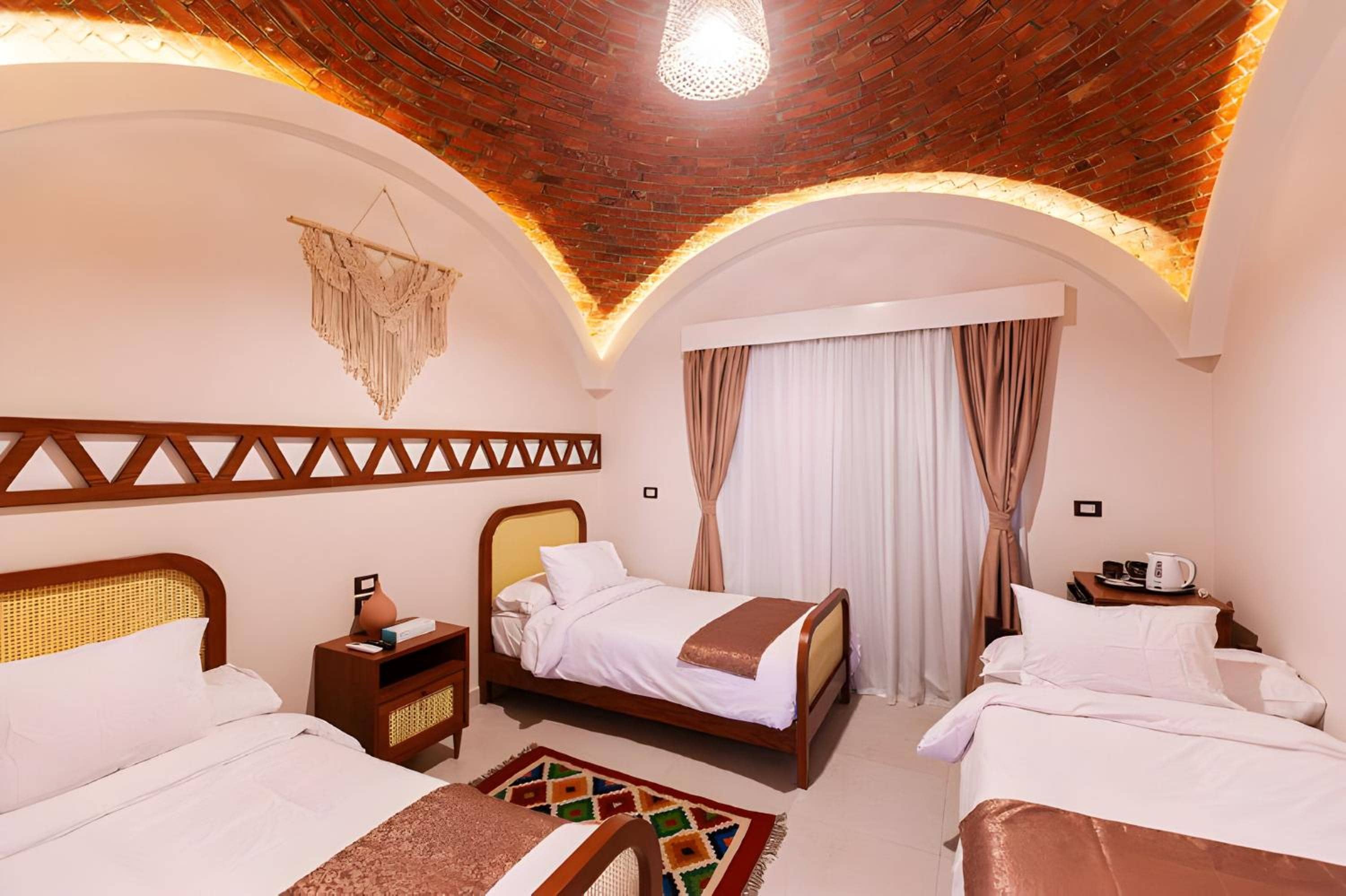 Aro Kato Nubian Guest House — 2