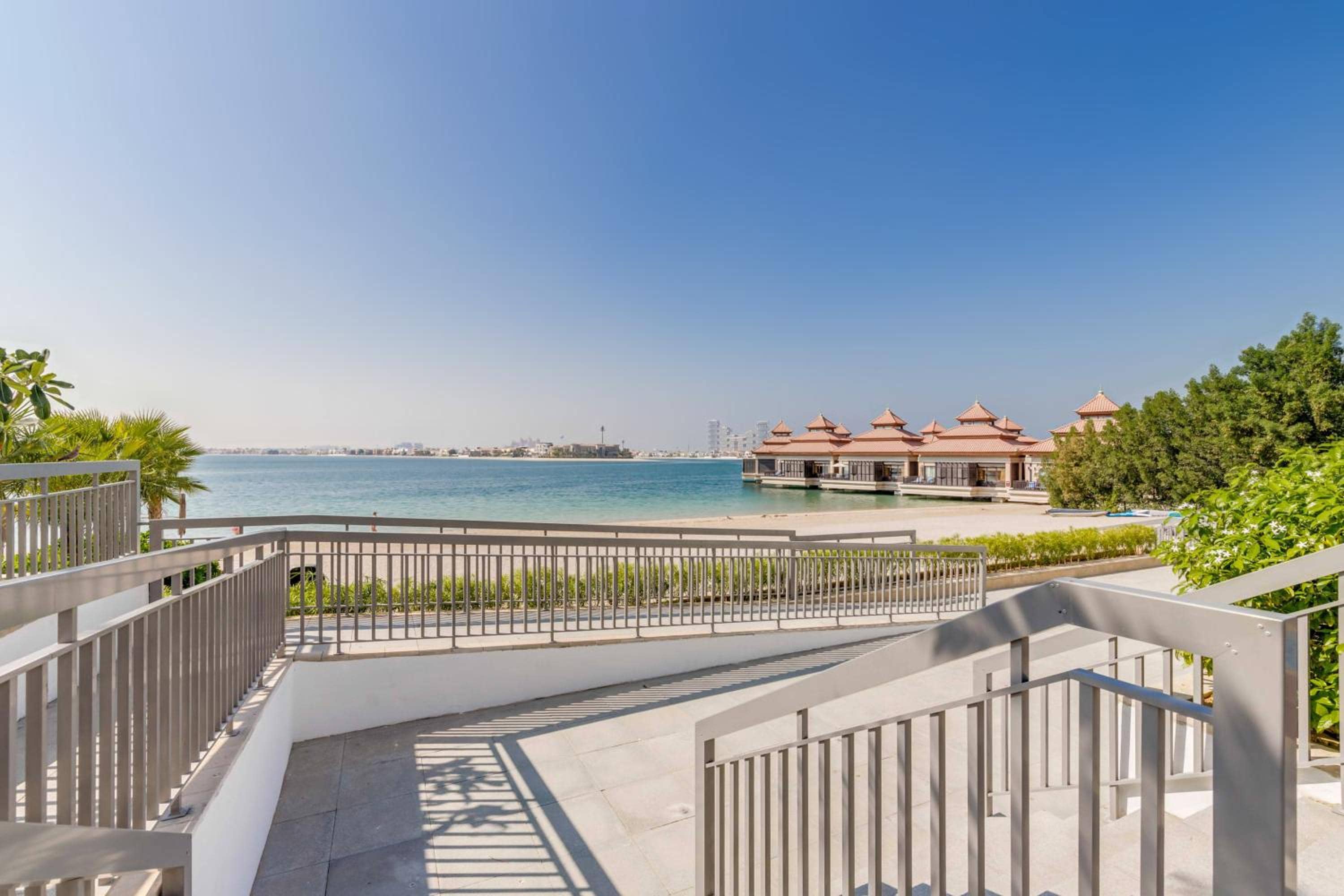 GlobalStay Azizi Mina Beachfront Apartments Palm Jumeirah — 2