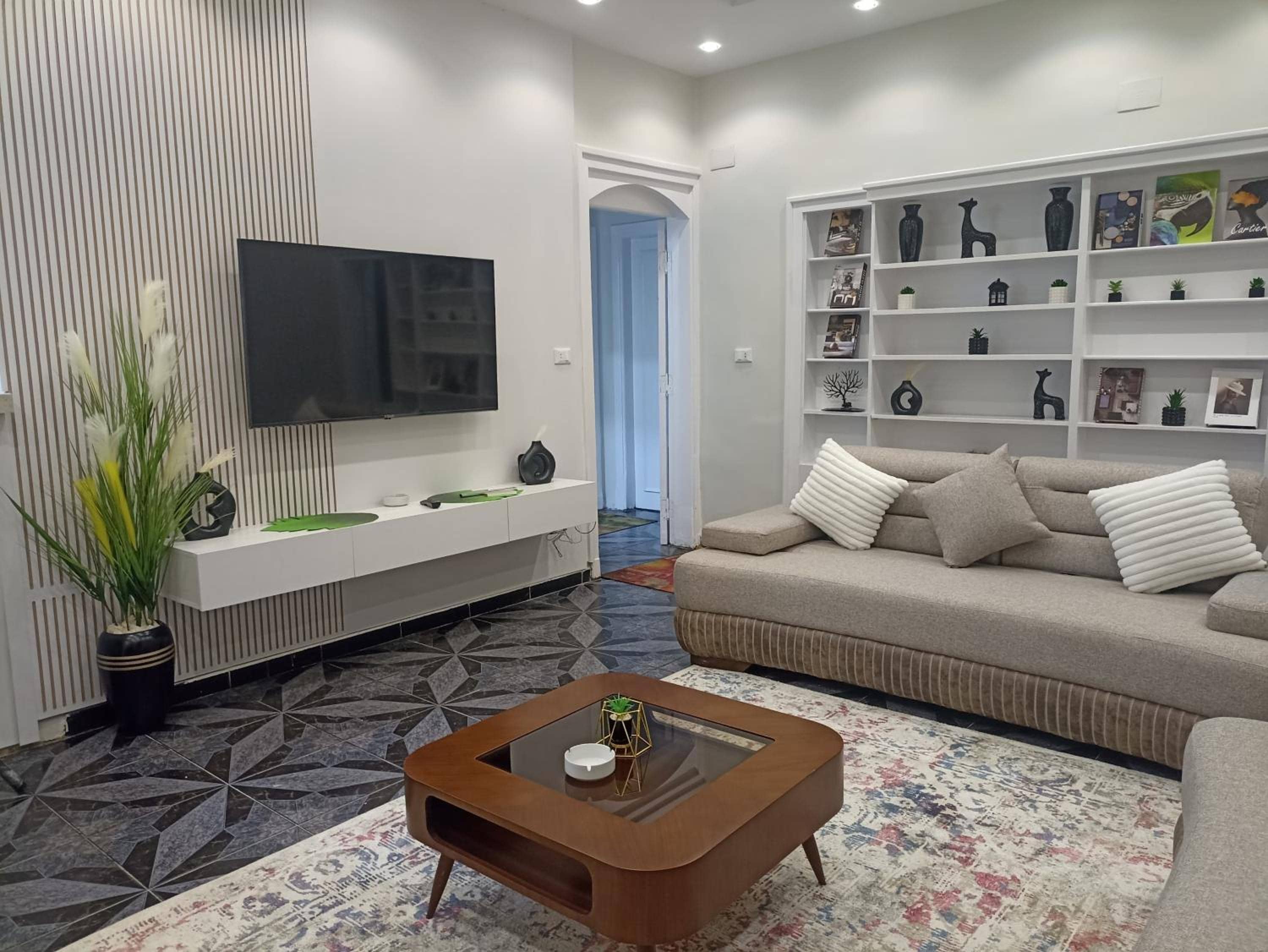 Tahrir Residence -"Marriage Certificate Required for Couples" — 3