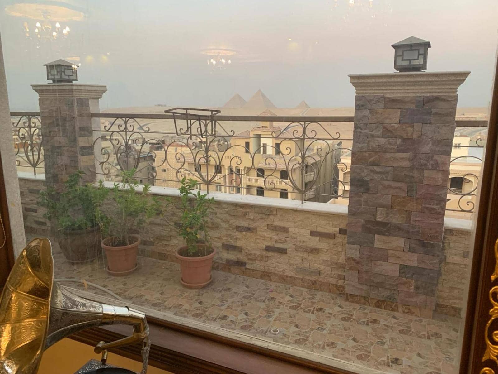 Royal Pyramid Palace Residence