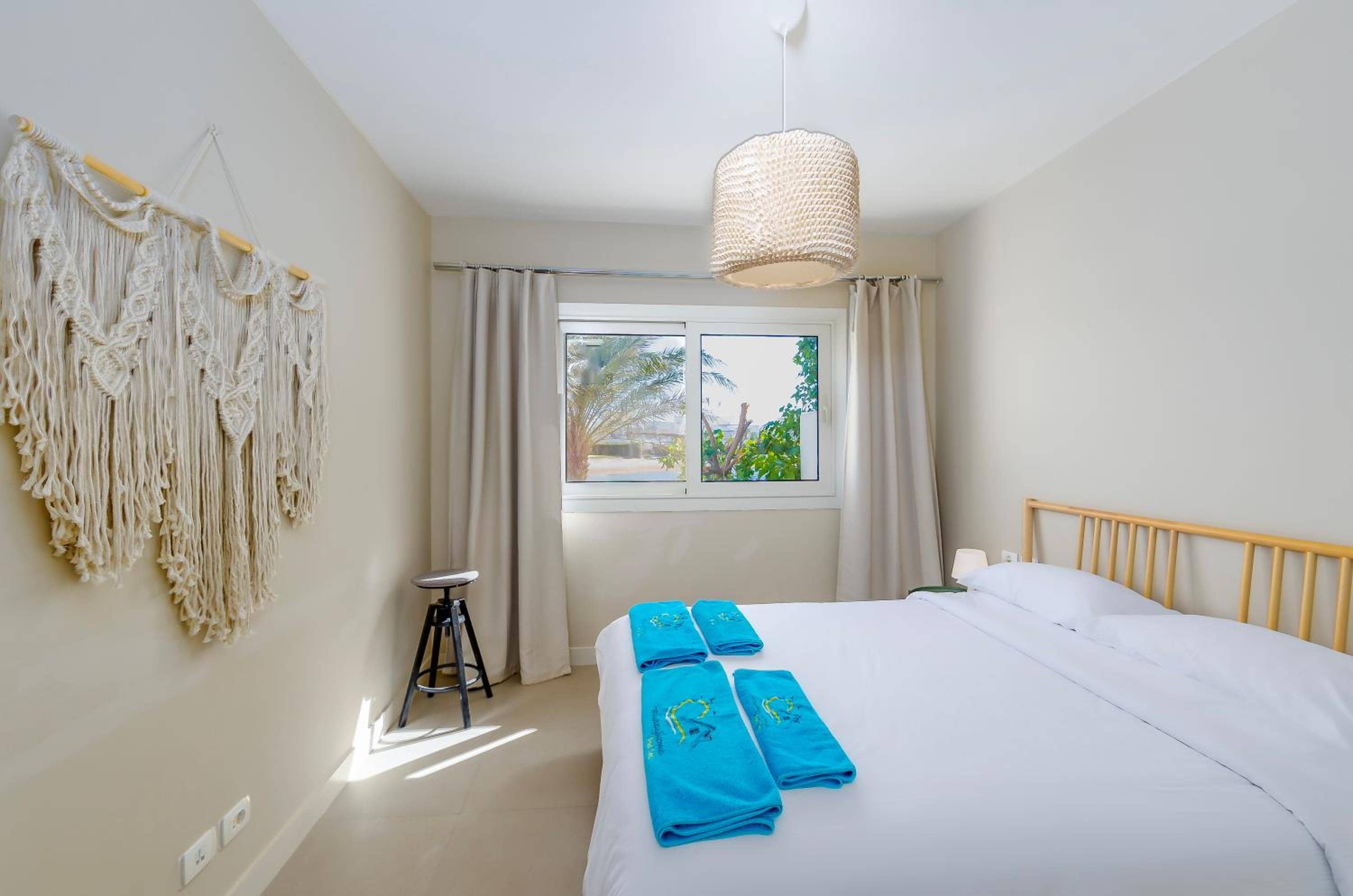 Beautiful apartment with roof terrace in Joubal — 2