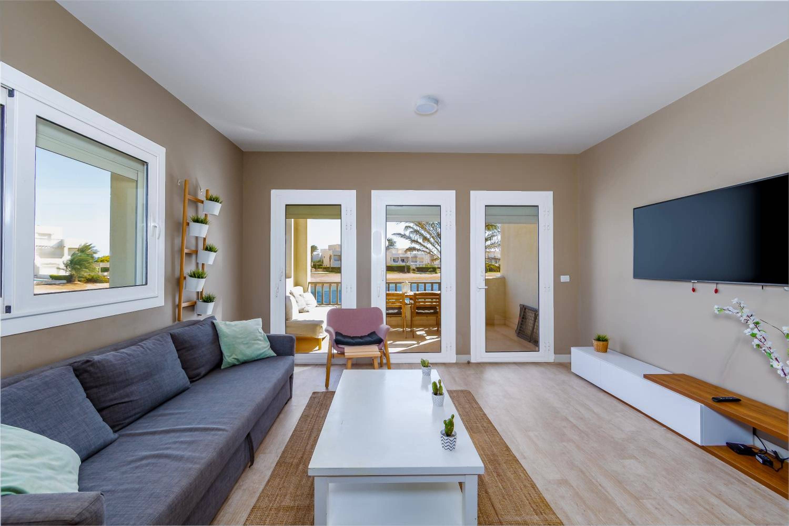 Beautiful apartment with roof terrace in Joubal — 5