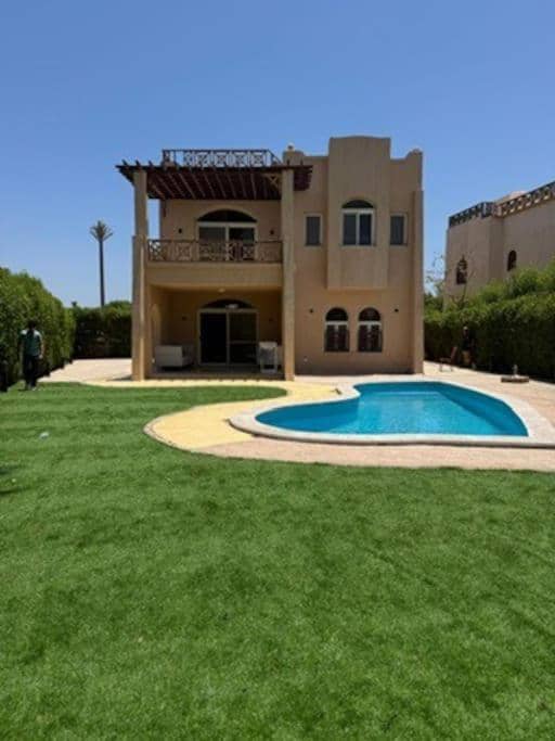 Elegant Beach Villa Sharm