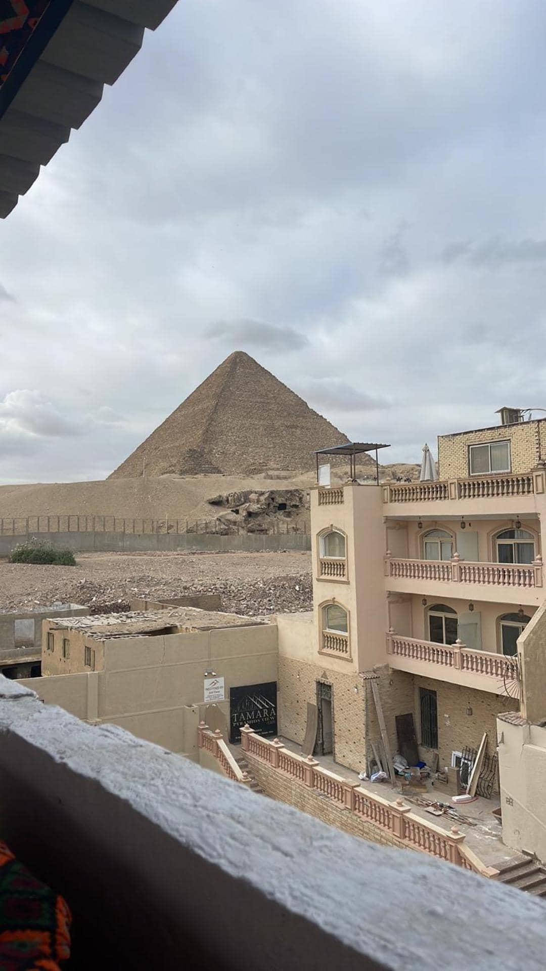Sunshine Pyramids INN