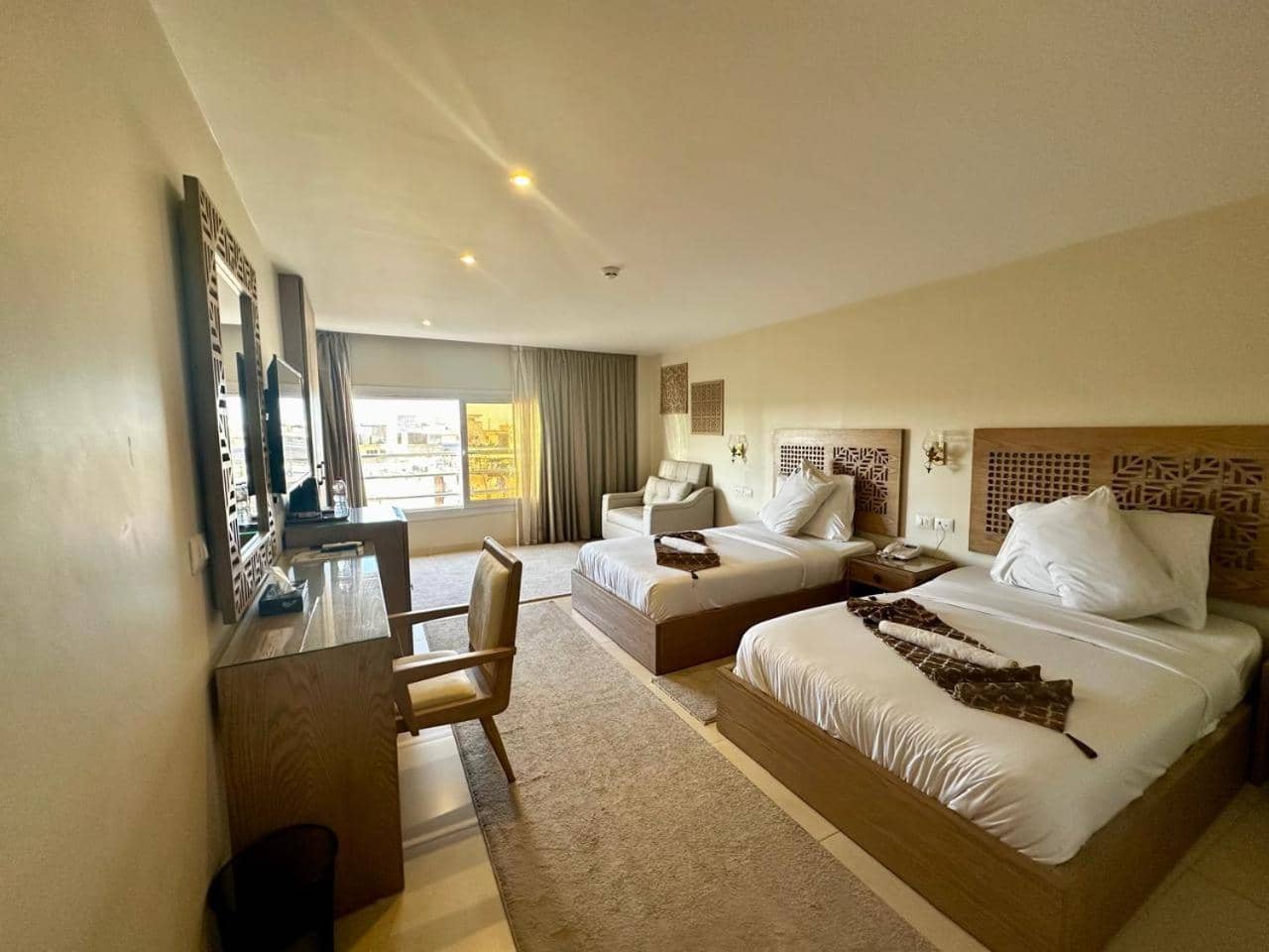 DouDou Pyramids View Hotel — 3