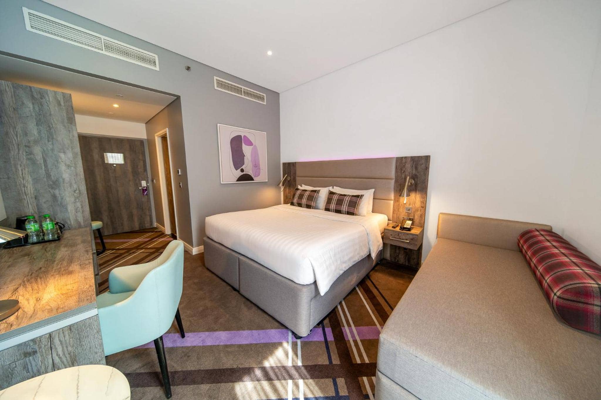 Premier Inn Dubai Barsha Heights — 3
