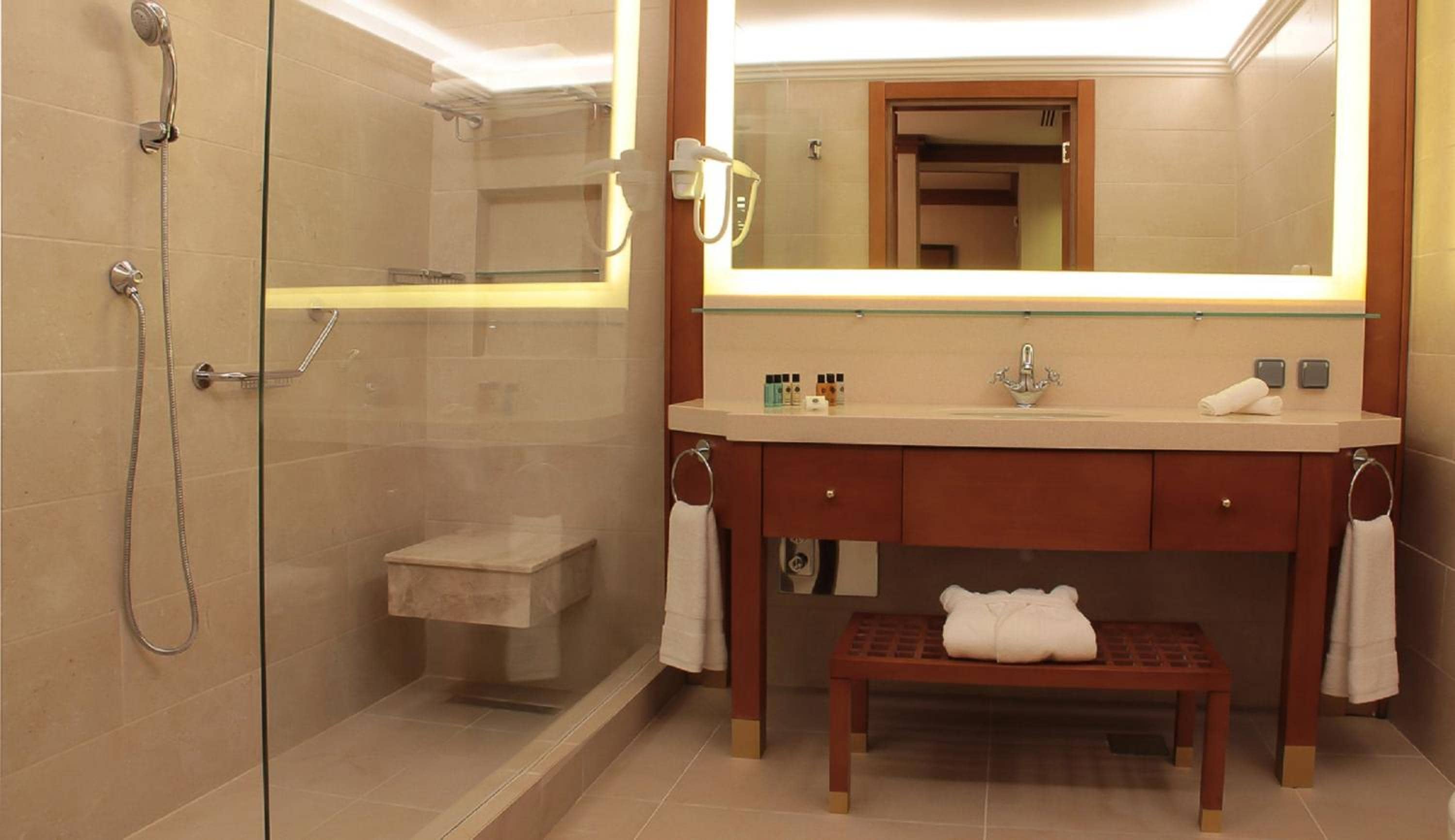 Thousand Nights Hotel Amman - فندق ثاوزند نايتس عمان — 5