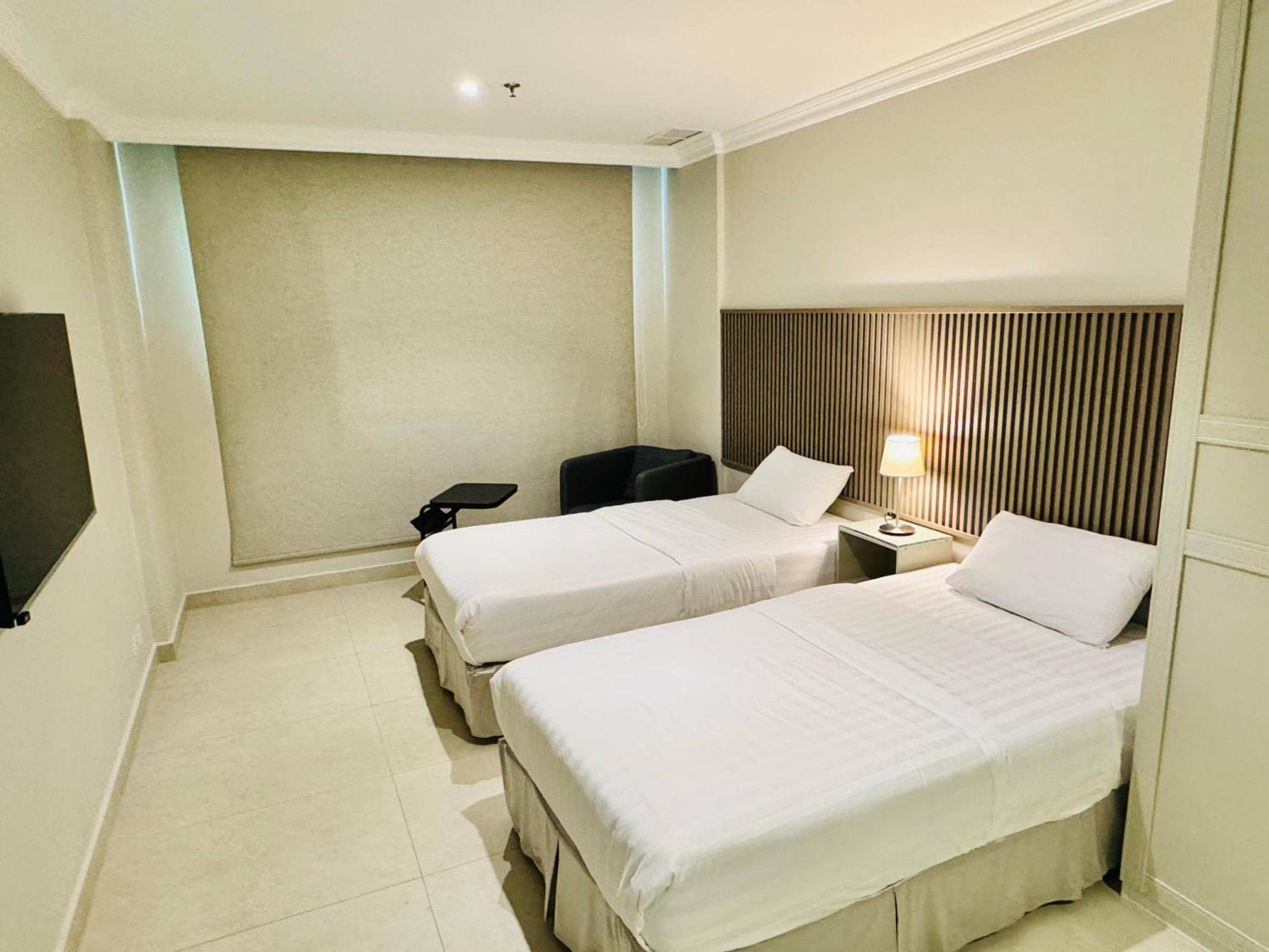 Times Square Suite Hotel — 4
