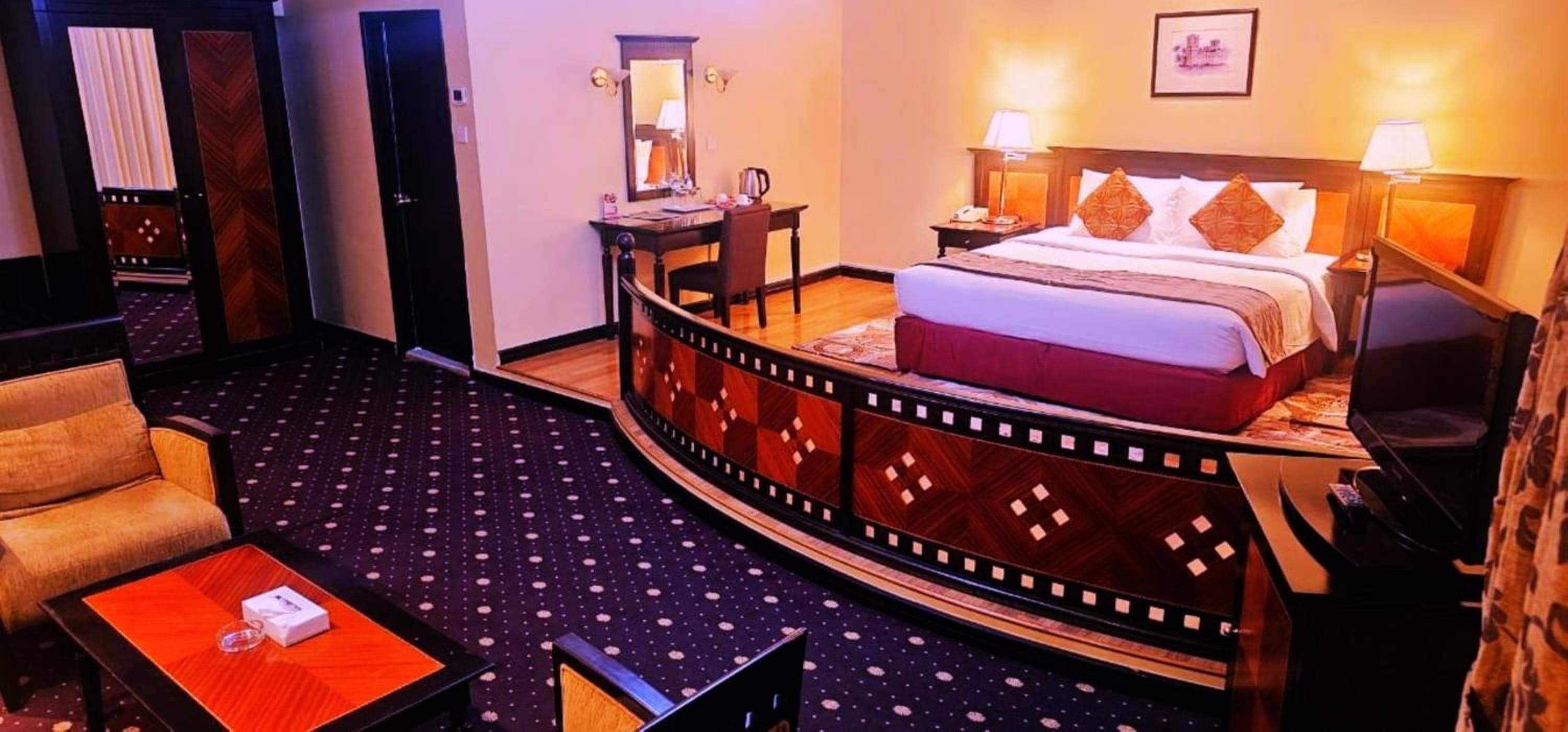Rolla Suites Hotel -Former J5 Bur Dubai Hotel — 4