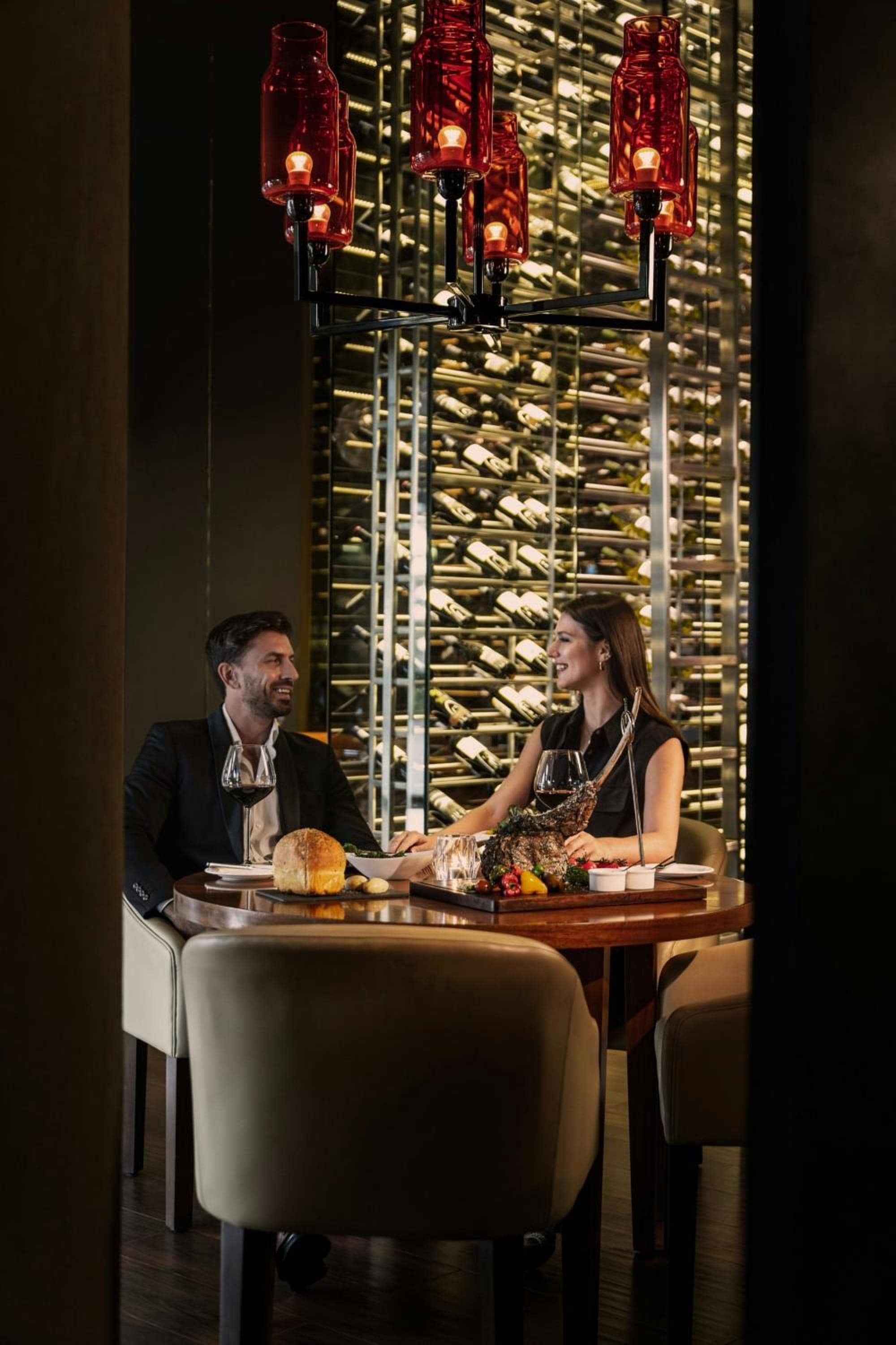 The Ritz-Carlton Abu Dhabi, Grand Canal — 3