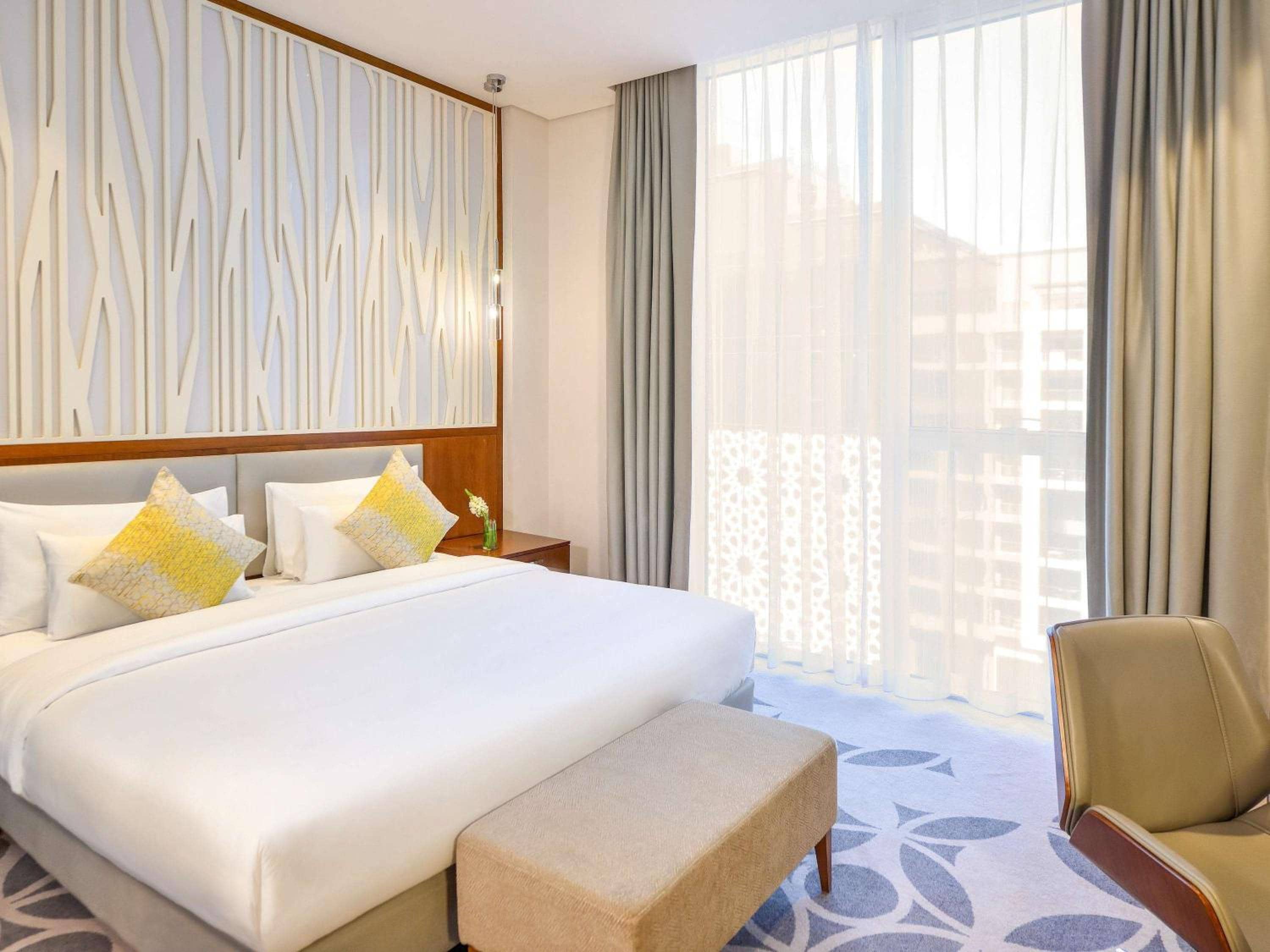 Grand Mercure Dubai City — 4