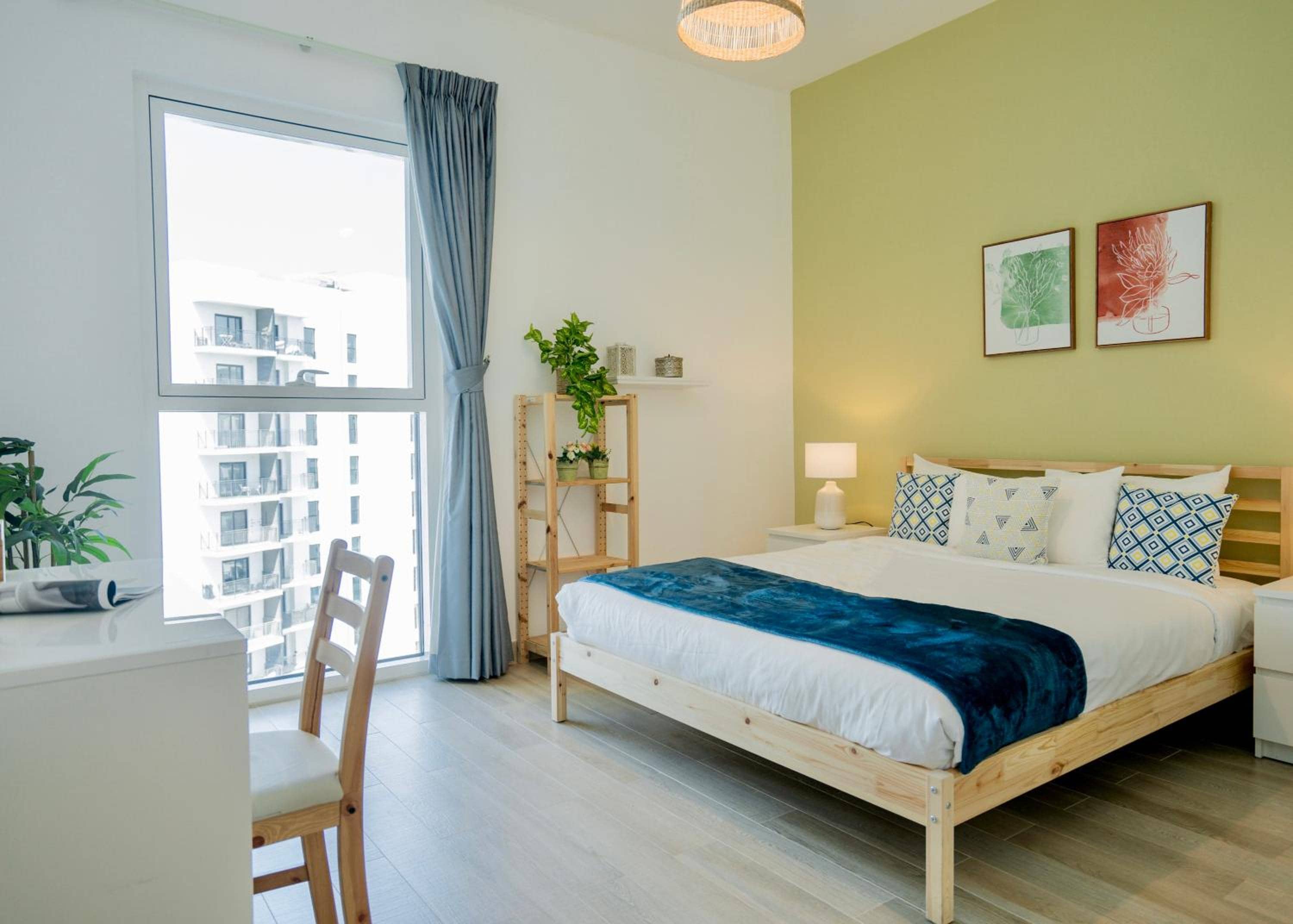 Maison Privee - Modern Yas Island Escape with Peaceful Canal Views — 5