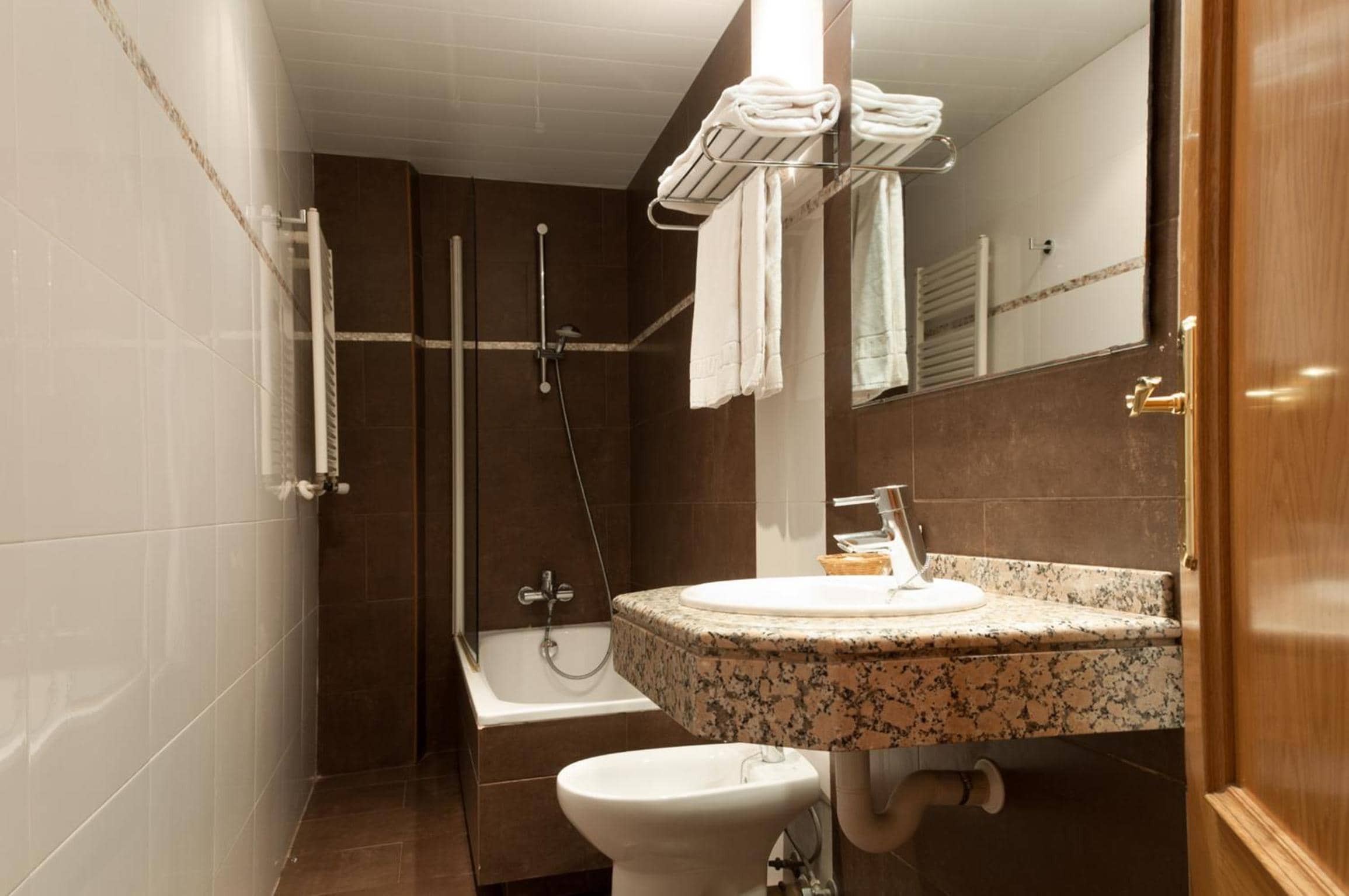Hotel Cantón — 2