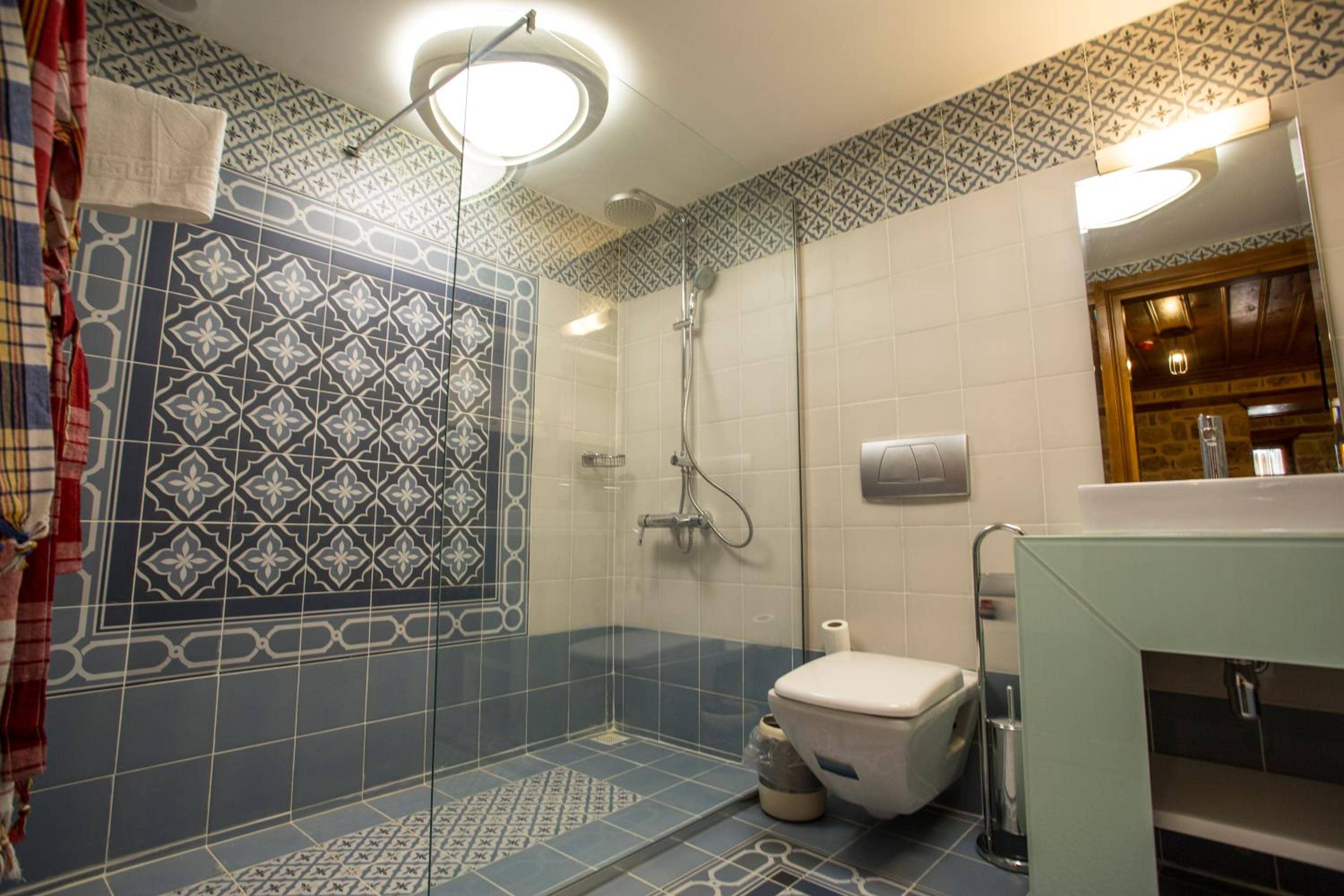 Char Me Hotel — 5