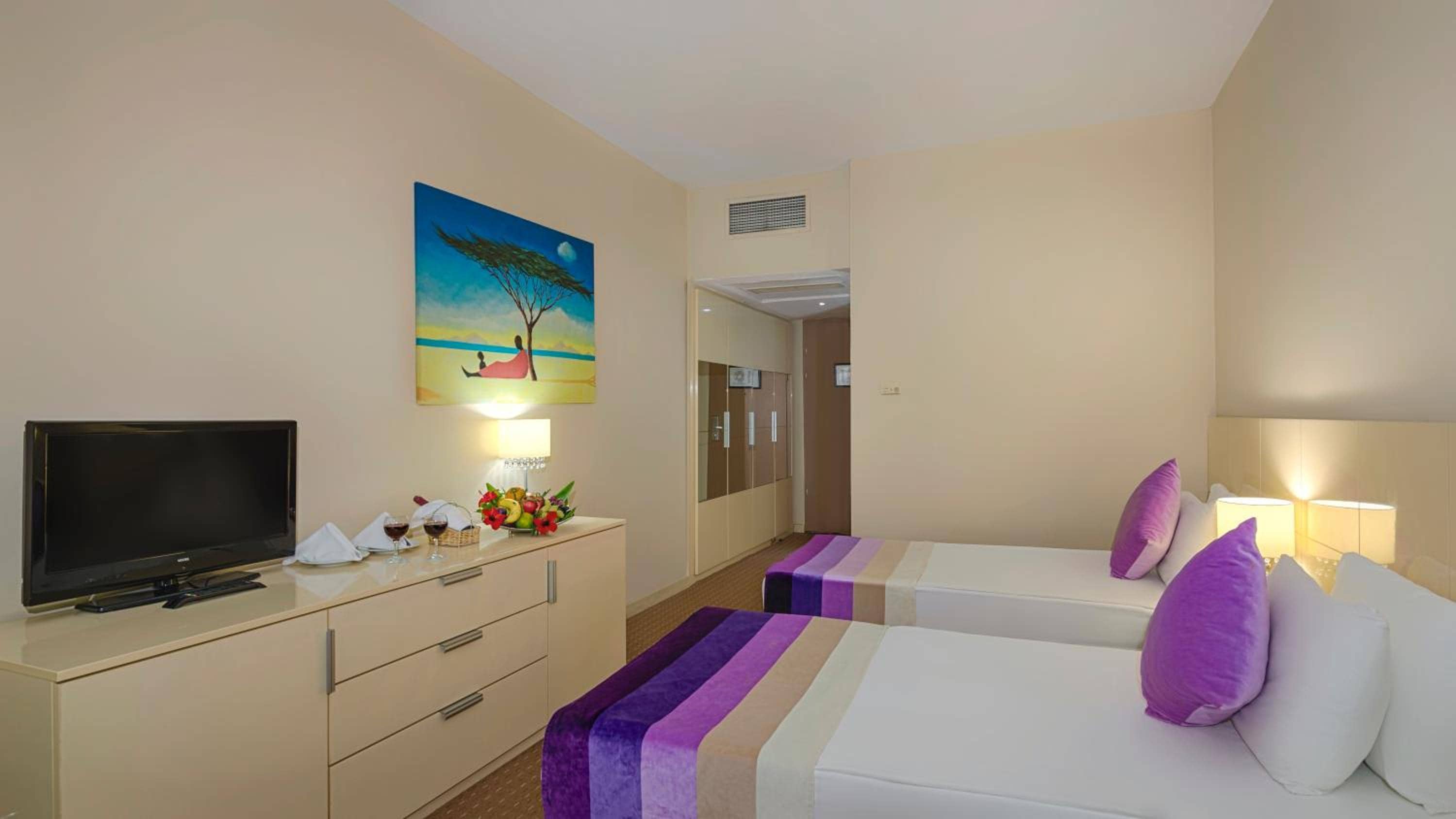 Green Max Hotel — 5