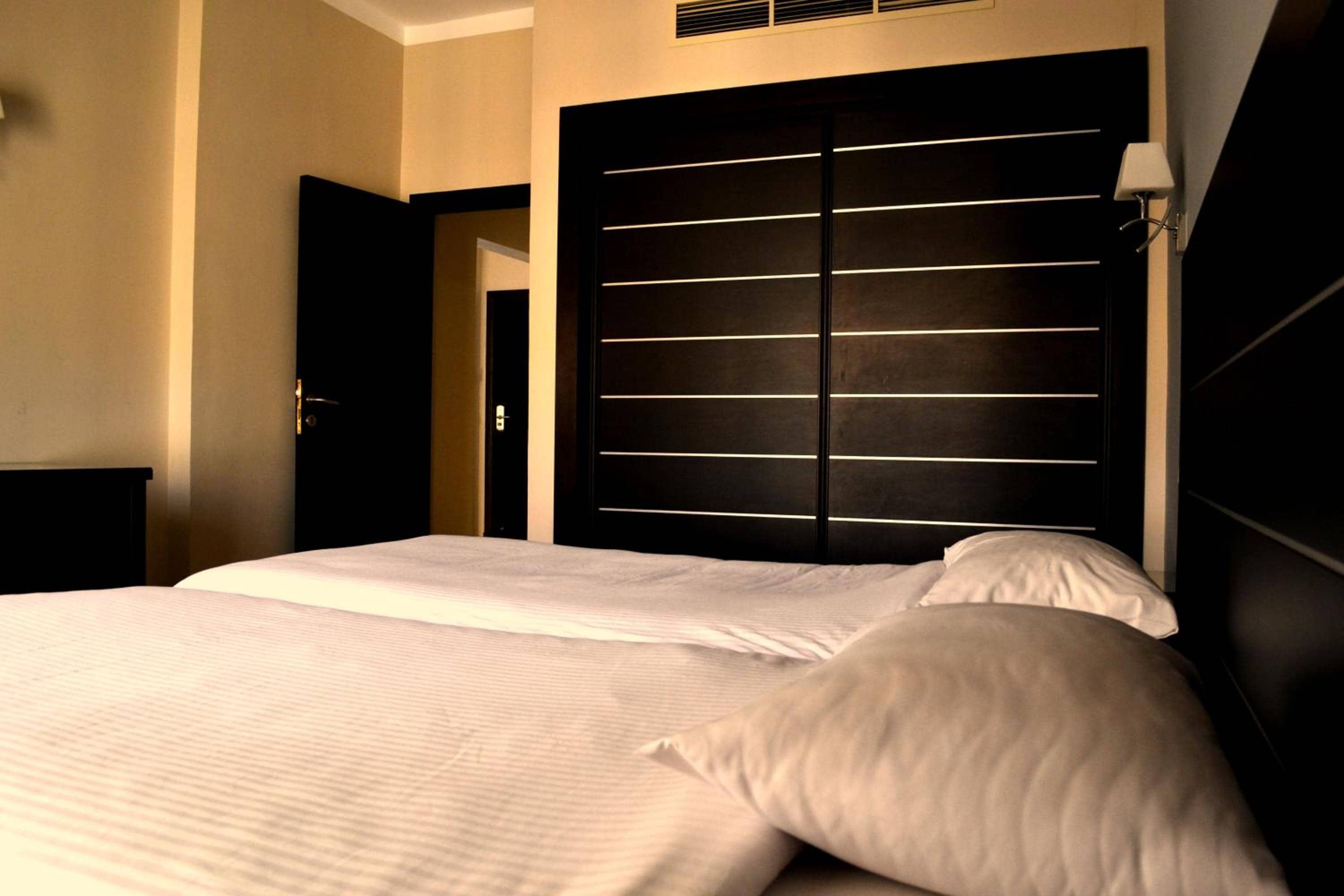 Rivoli Suites — 5