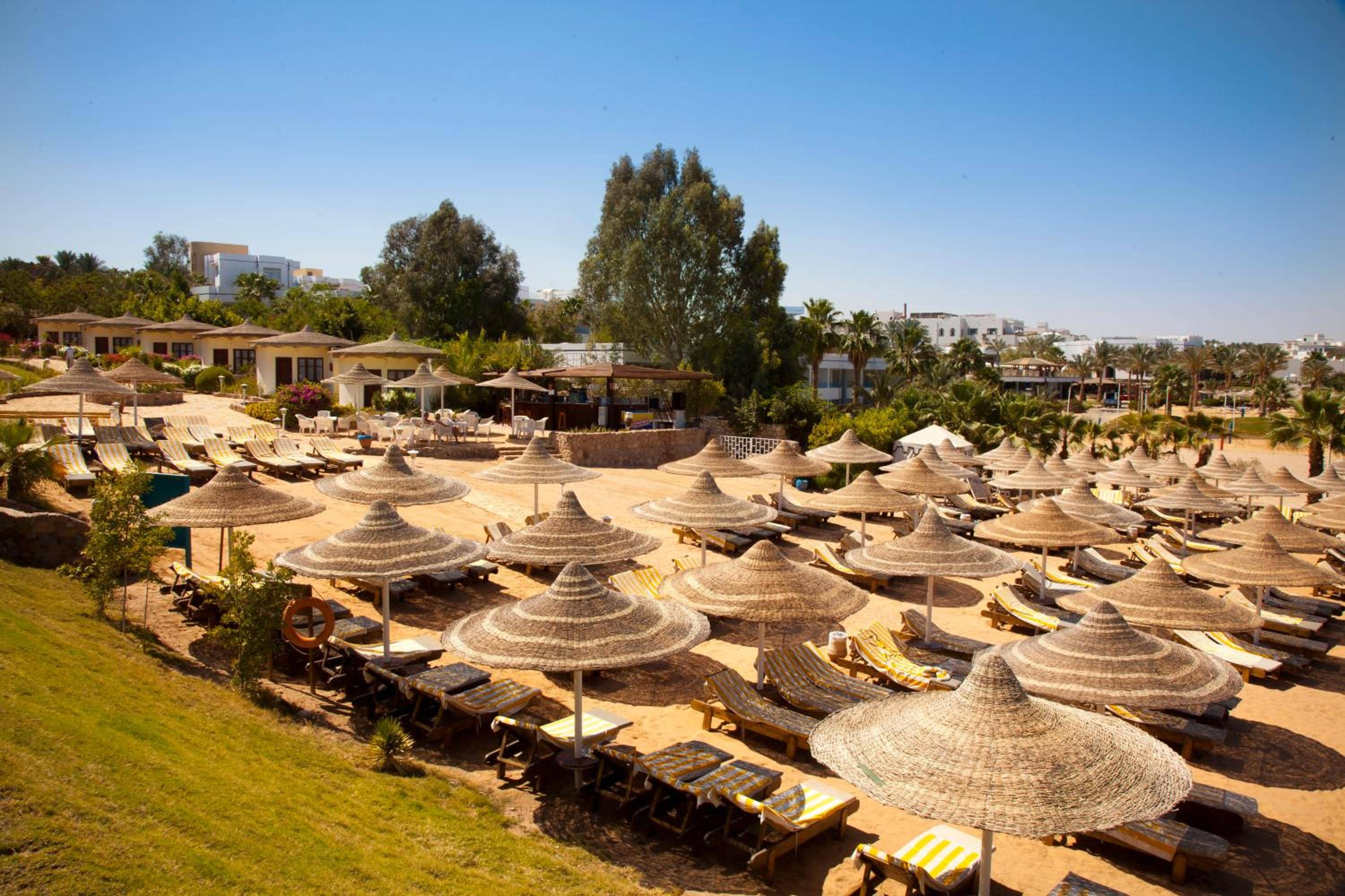 Xperience Hill-Top Beach Resort - Adults Only — 2