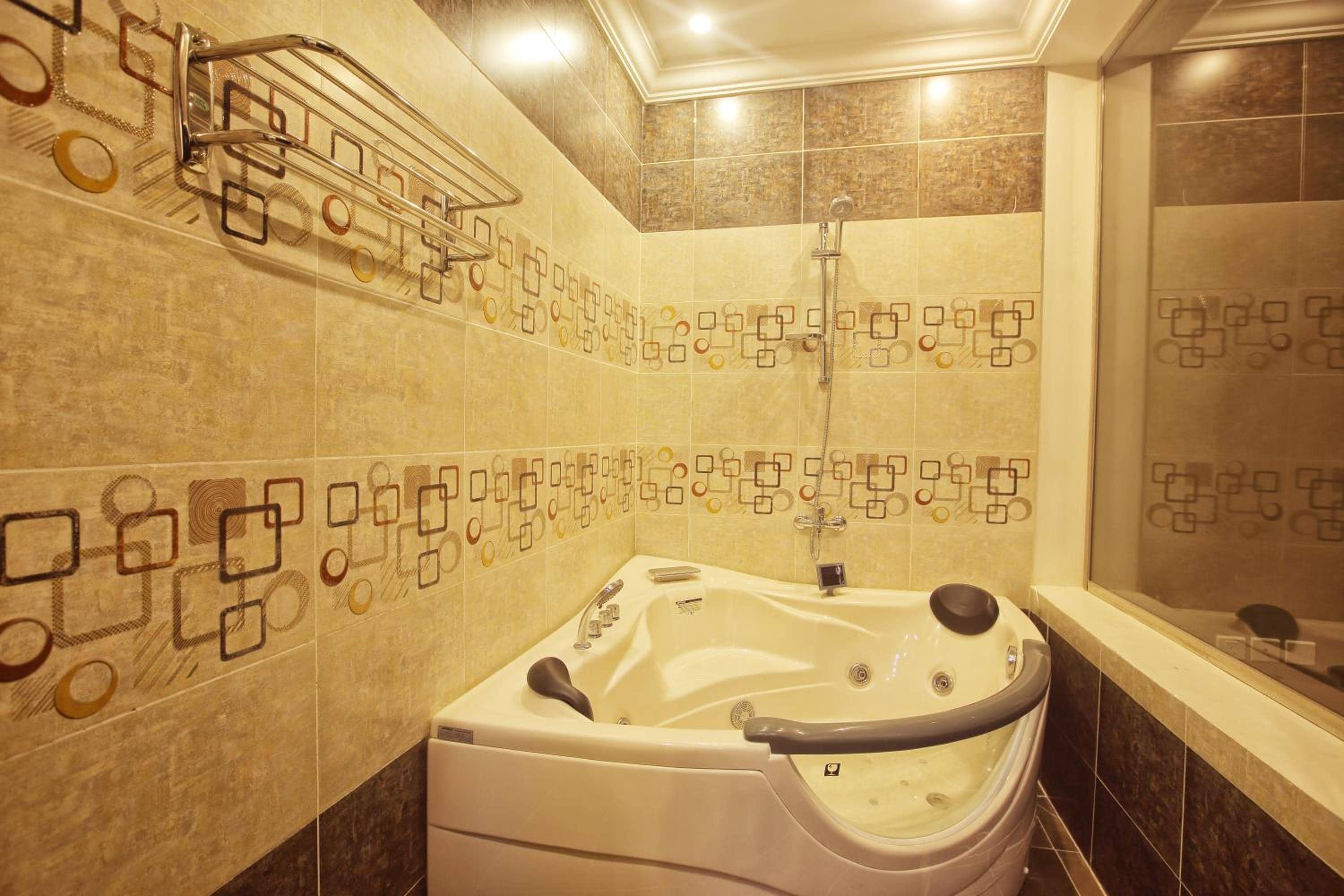 City Center Plaza Aparthotel — 4
