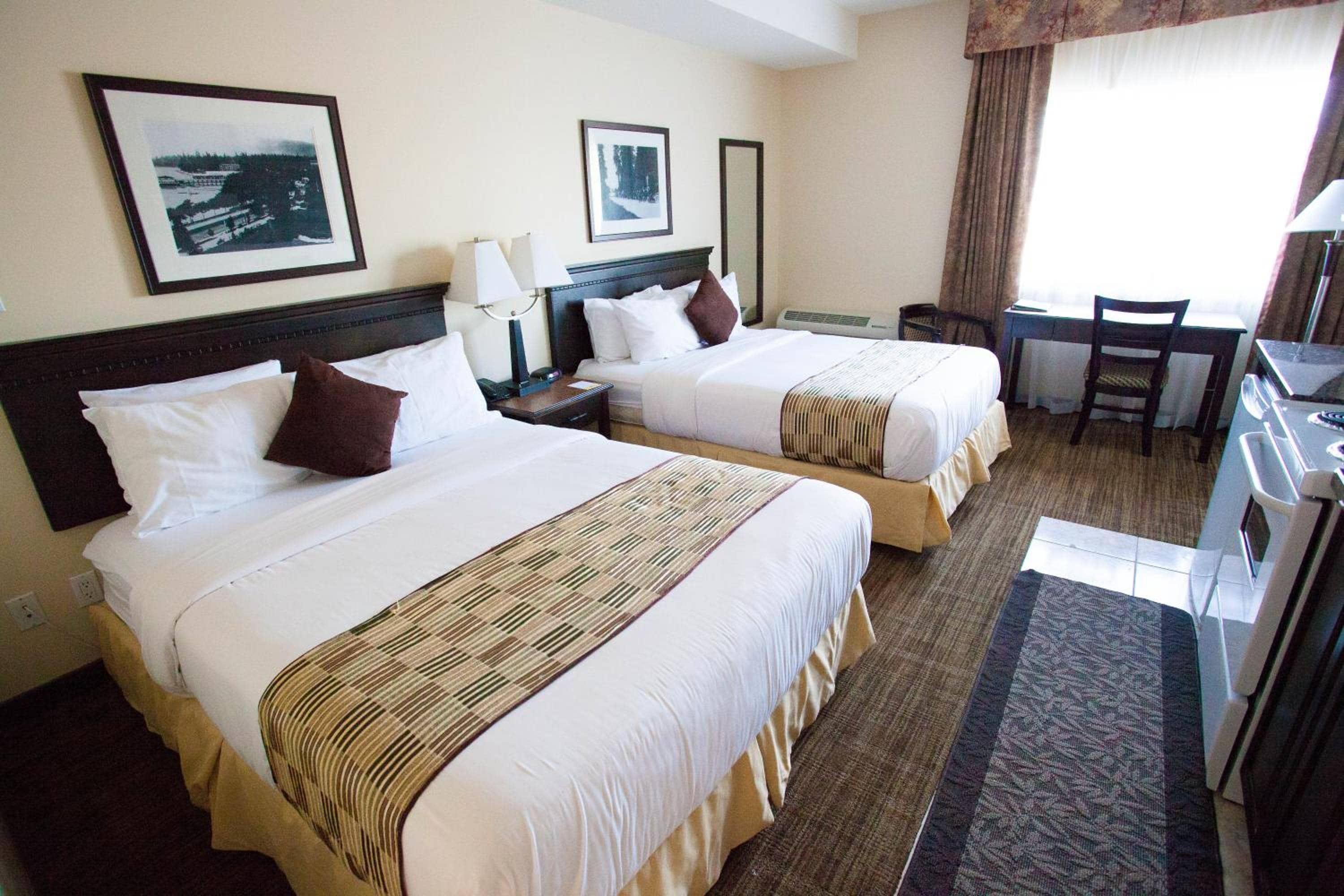 Days Inn by Wyndham Surrey — 2