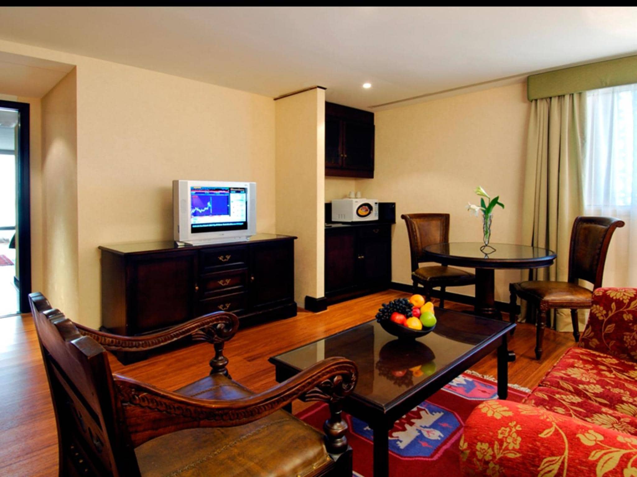 Arabian Courtyard Hotel & Spa — 5