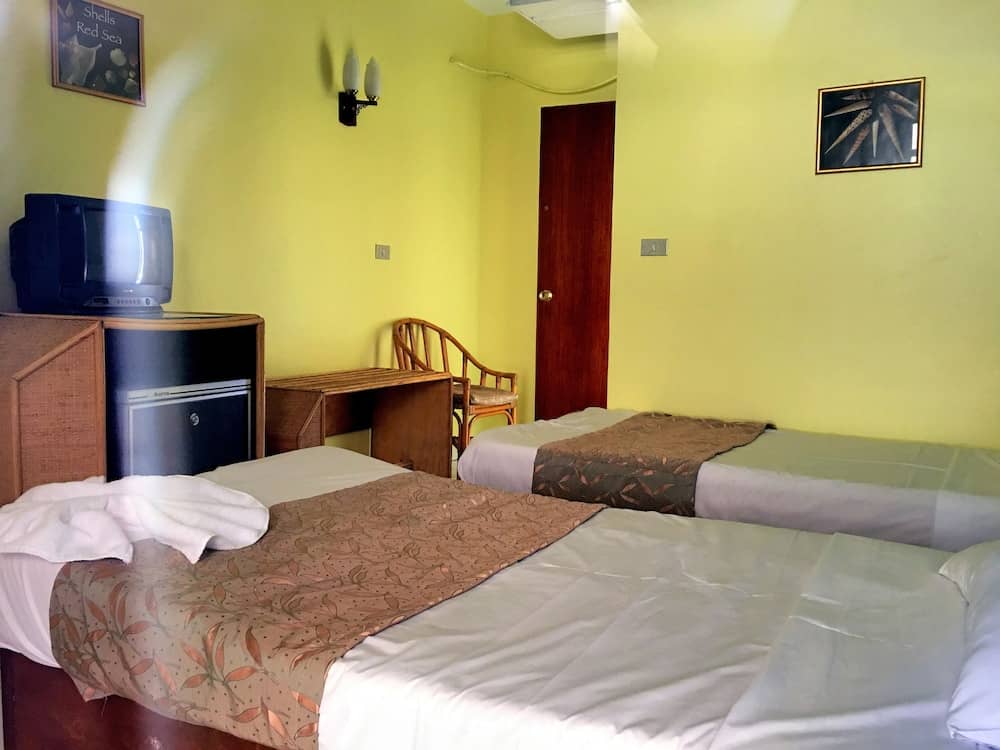 Gaddis Hotel — 4