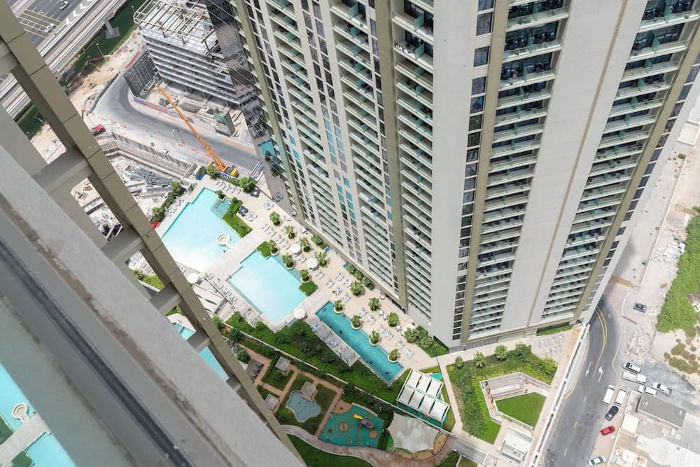 Lux BnB Aykon City I Skyline Canal Views