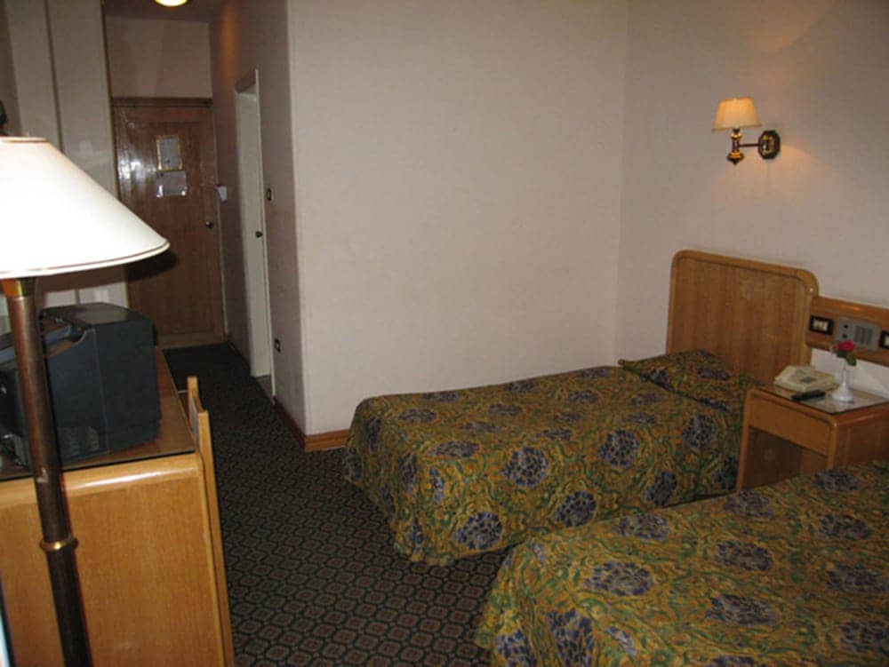 Philippe Luxor Hotel — 5