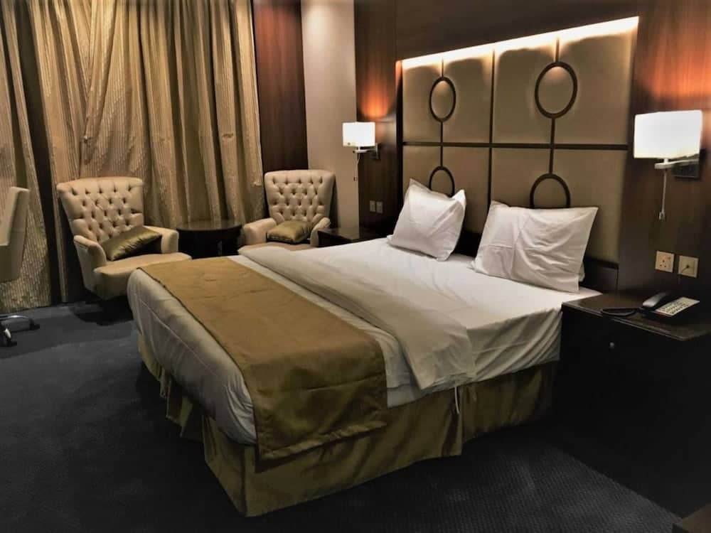 Alhamra Vivid Aparthotel By Checkmyguest
