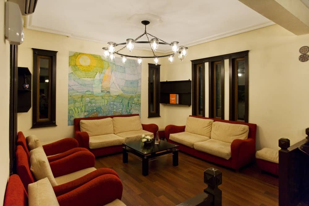 Larissa Akman Çamyuva - All Inclusive — 4