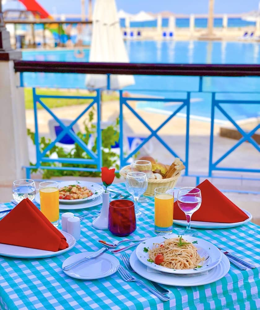 Ivy Cyrene Island Aqua Park Resort — 4