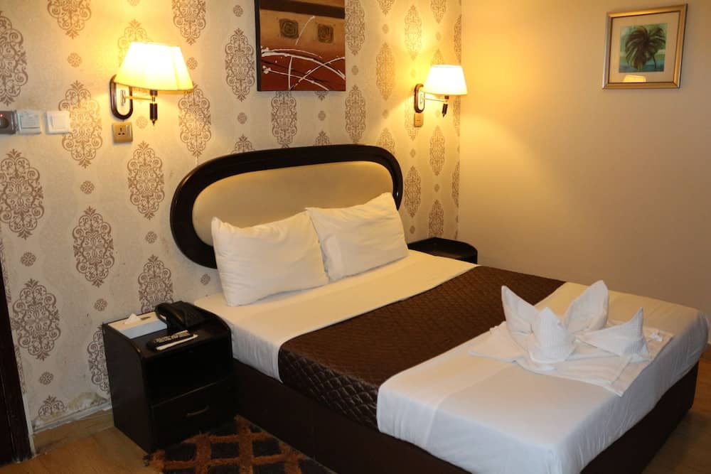 Grand Sina Hotel — 4