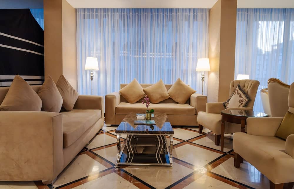 Sunday Harbour Gateway Jeddah Beach Formerly Vivid Plaza Hotel — 5