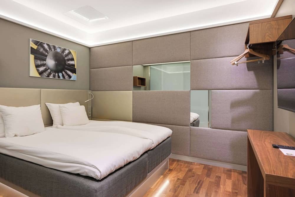 Comfort Hotel Xpress Helsinki Airport Terminal — 5