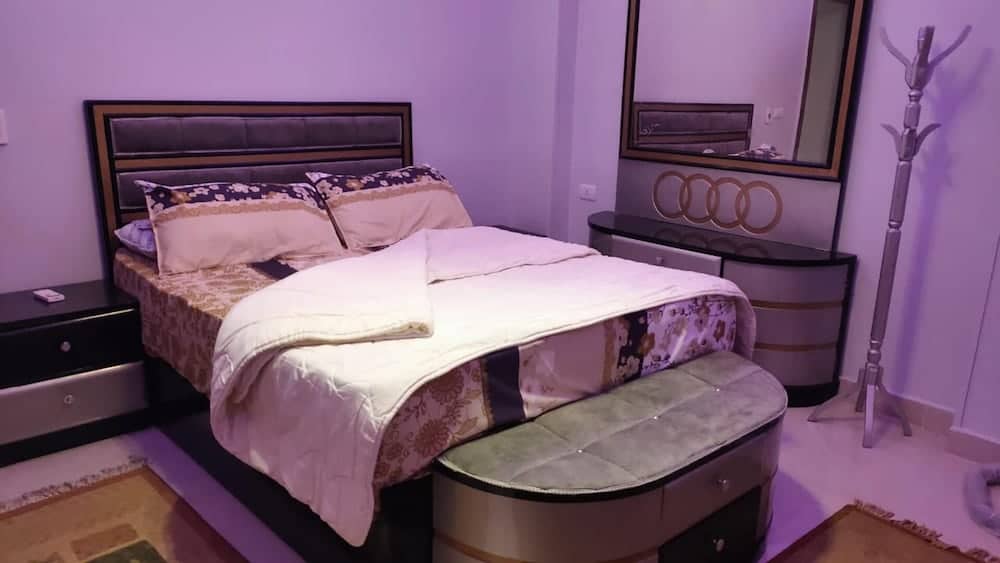 3-bed 2-bath Sleeps 7 With Free Parking — 2