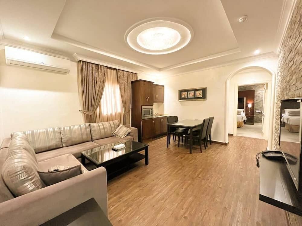 loren serviced Apartment Alslamah