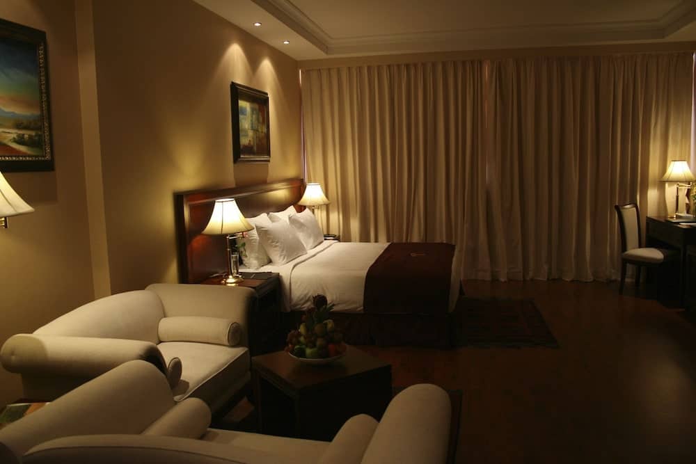 Trianon Hotel — 5